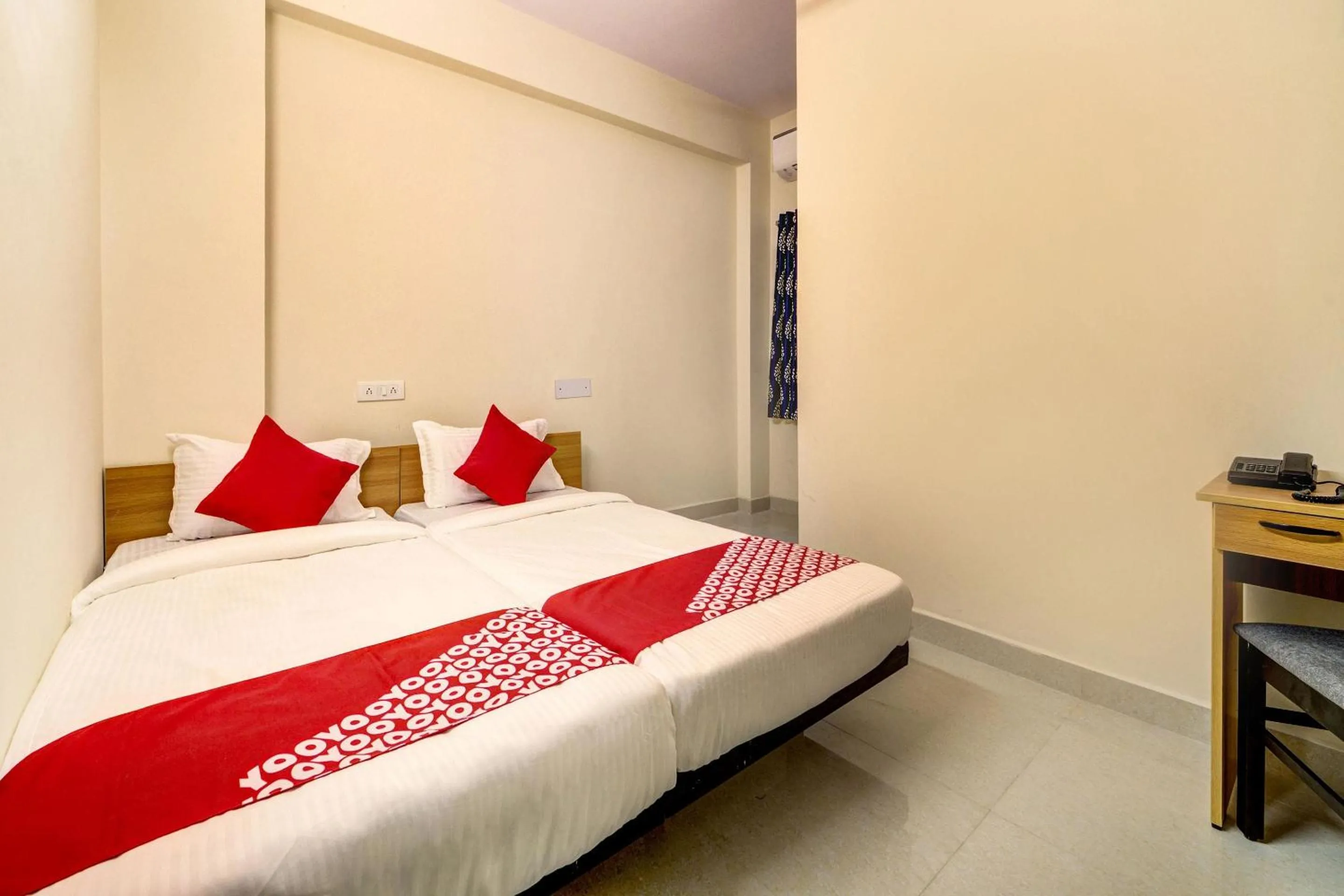 Bedroom, Bed in Hotel O JV Colony Near KFC Gachibowli