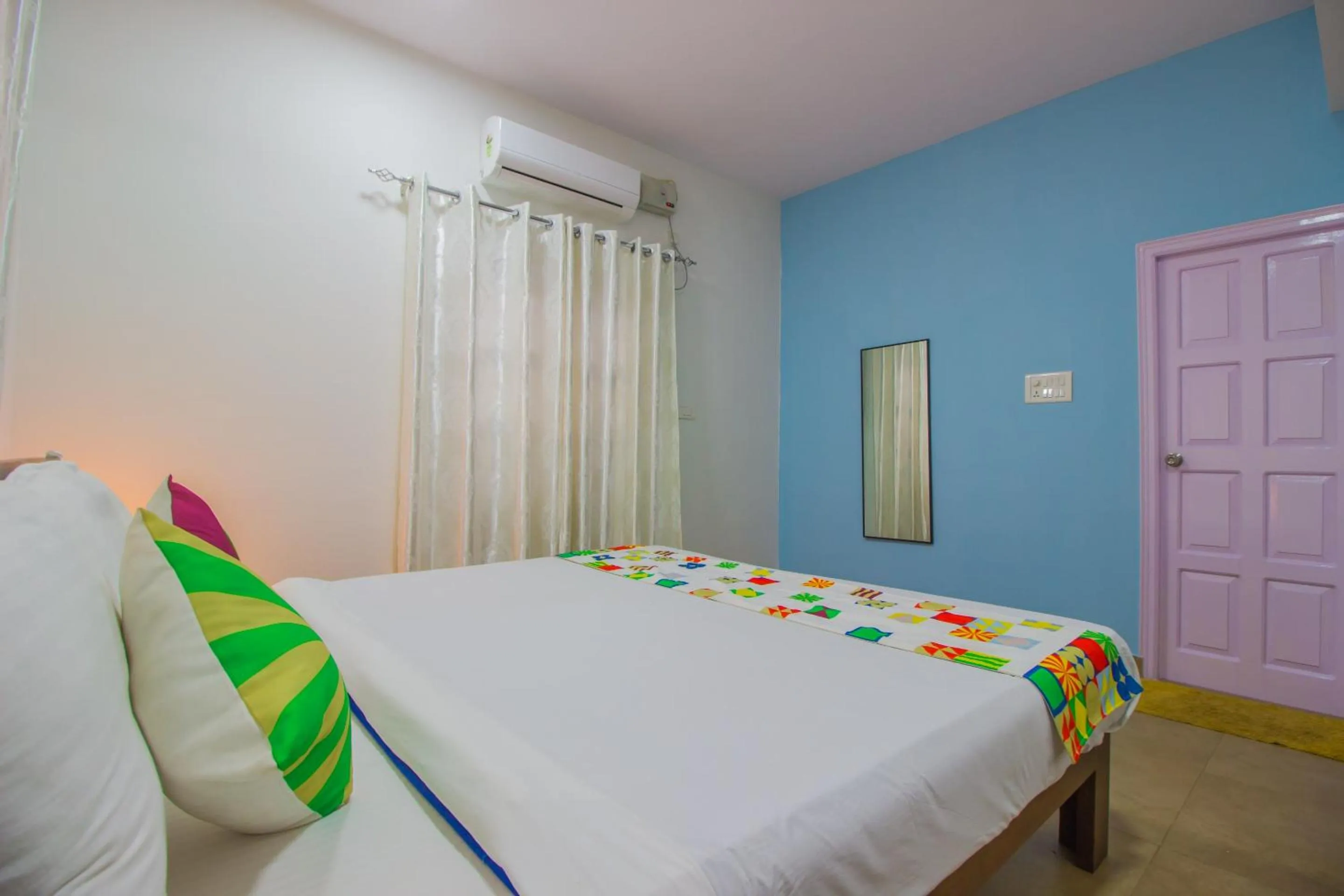 Bedroom, Bed in Super Collection O Holy Cross Home Stays