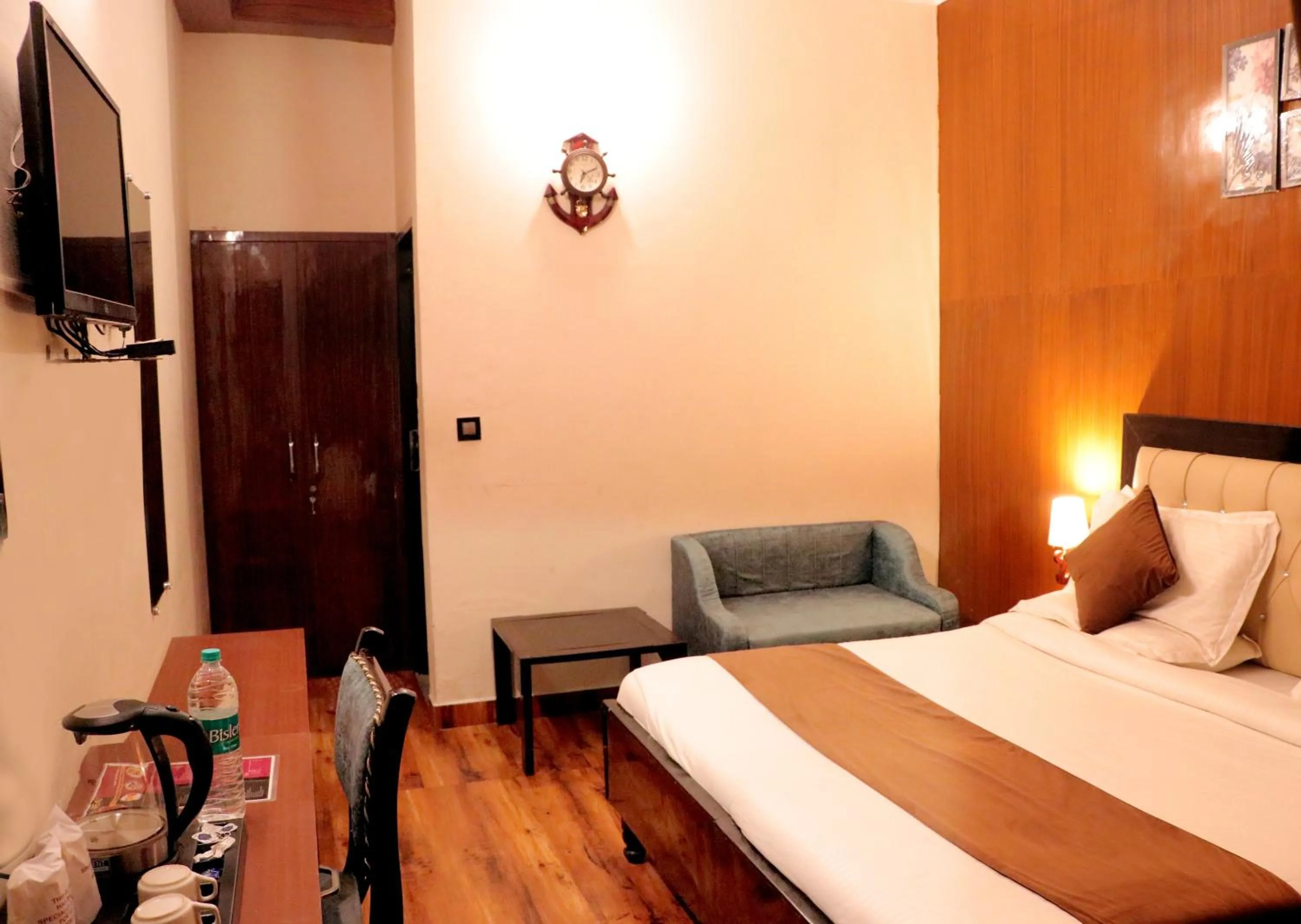 Bedroom, Bed in Hotel Rajat Residency Bijnor