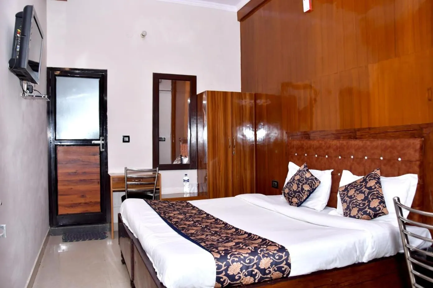 Bedroom, Bed in Hotel Rajat Residency Bijnor