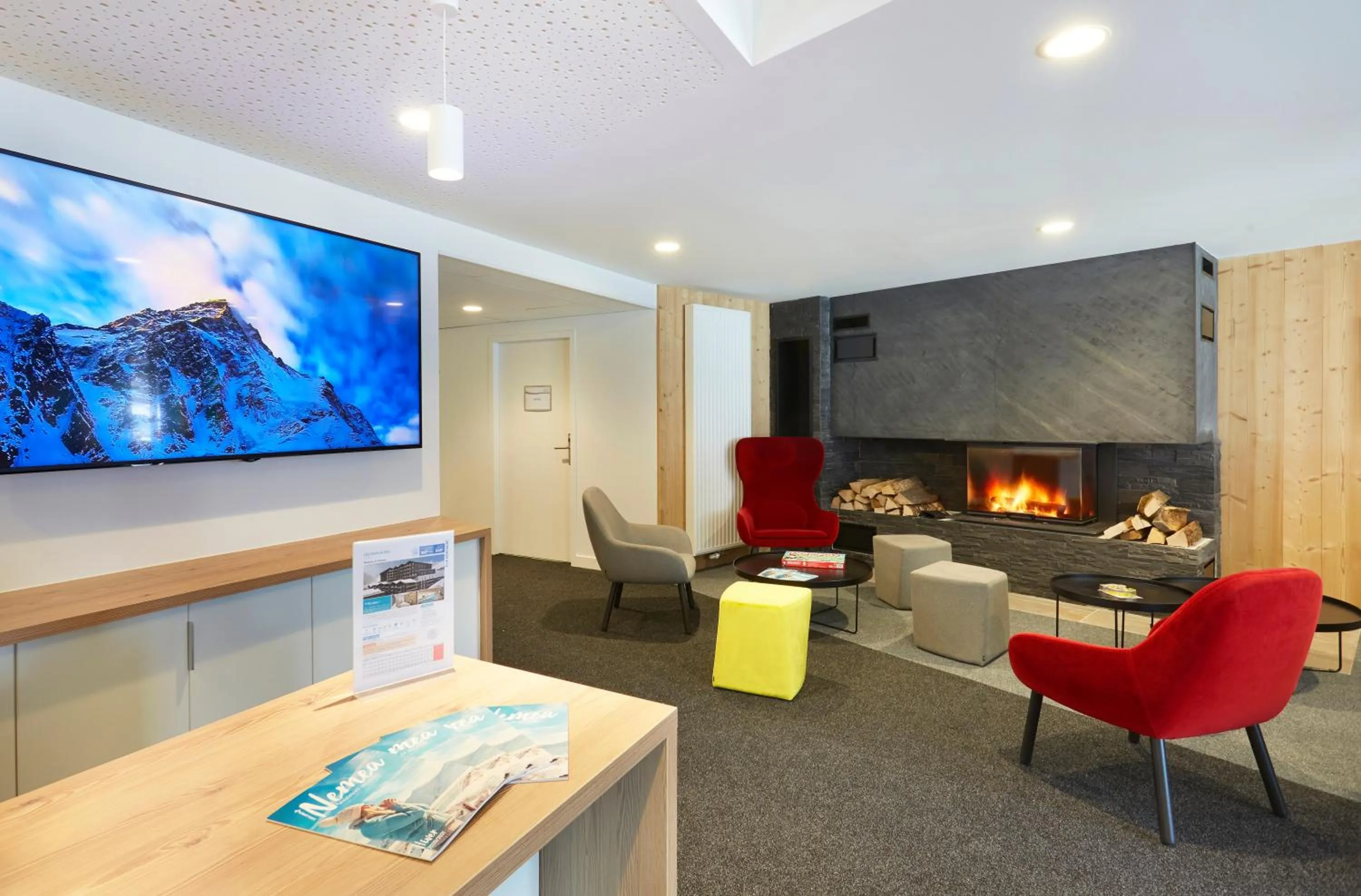 Communal lounge/ TV room in Résidence Néméa Le Hameau - Les Deux Alpes