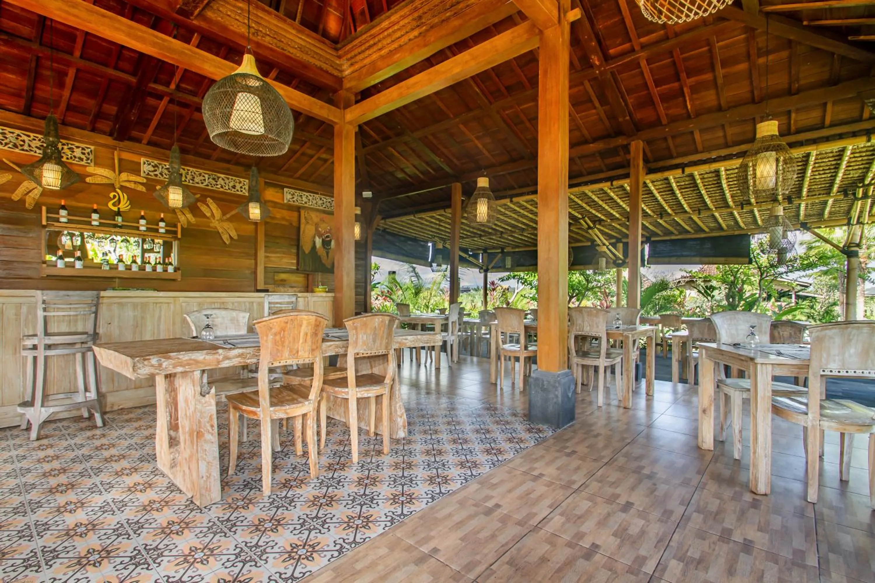 Restaurant/places to eat in Aswanaya Villas Ubud