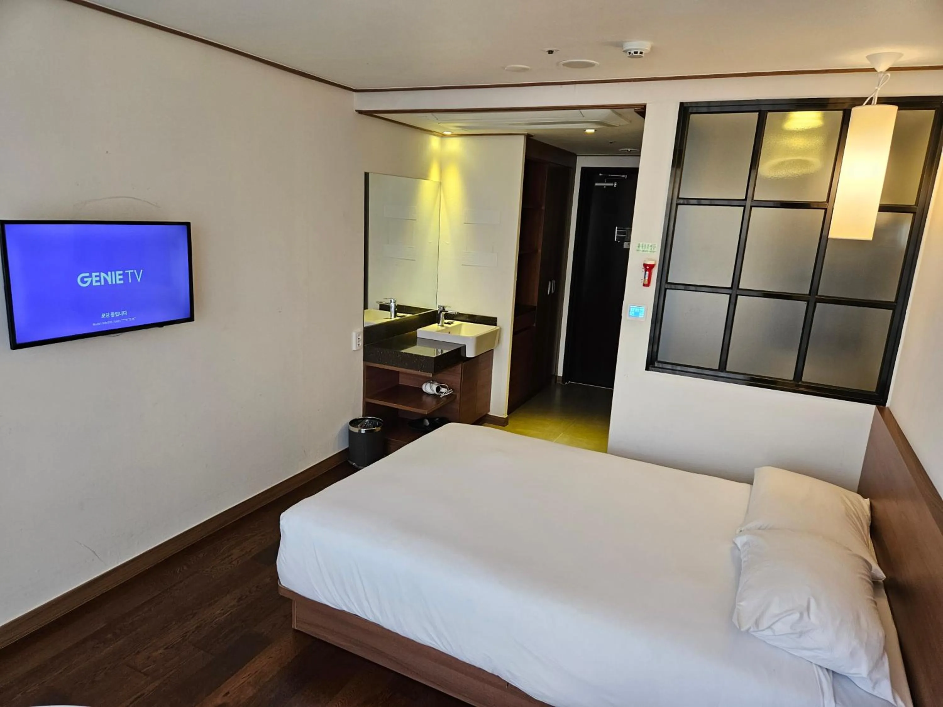 Area and facilities, Bed in Tamara Jeju hotel