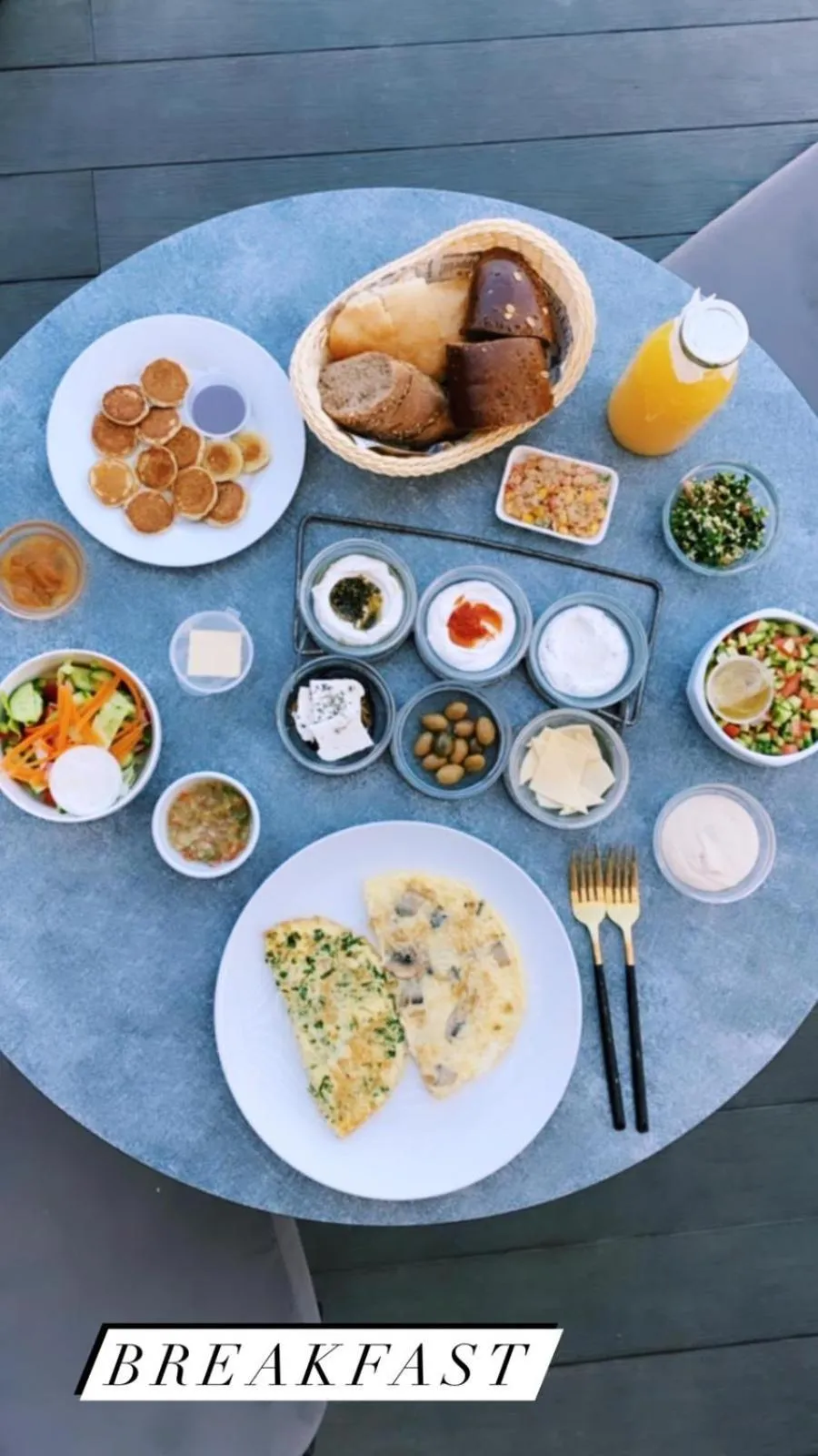 Breakfast in Alonella