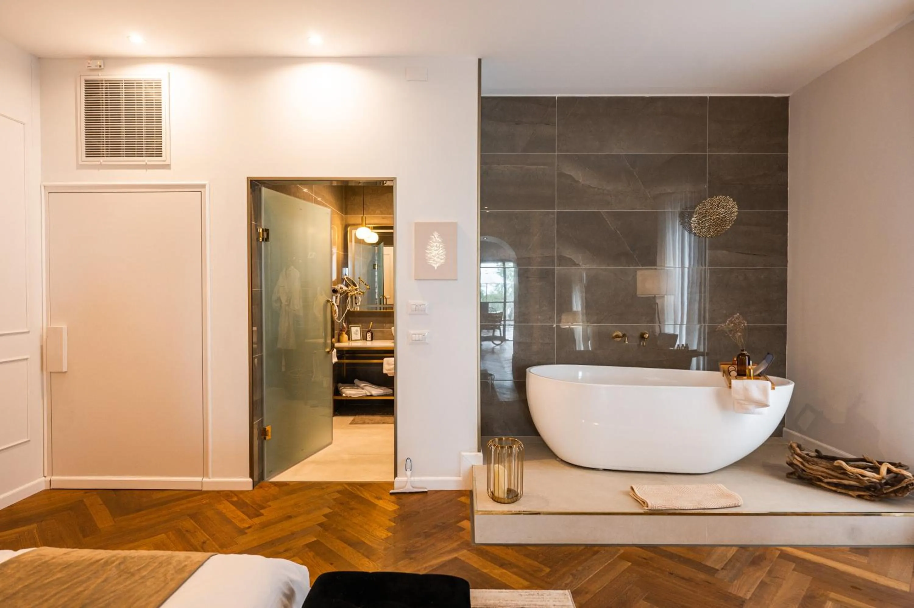 Bathroom in Alonella