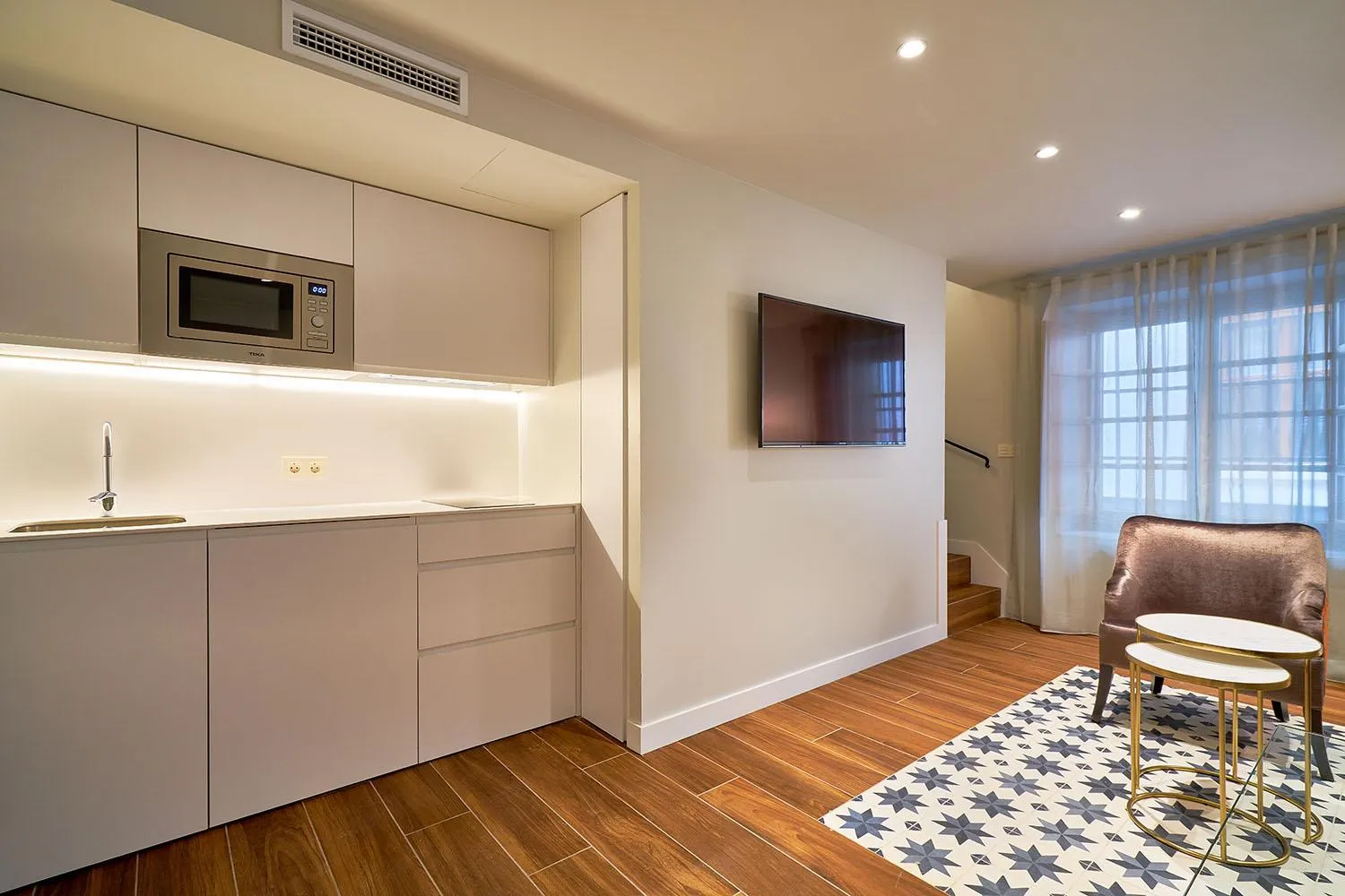 Kitchen or kitchenette in Tandem Torres de Cádiz Suites