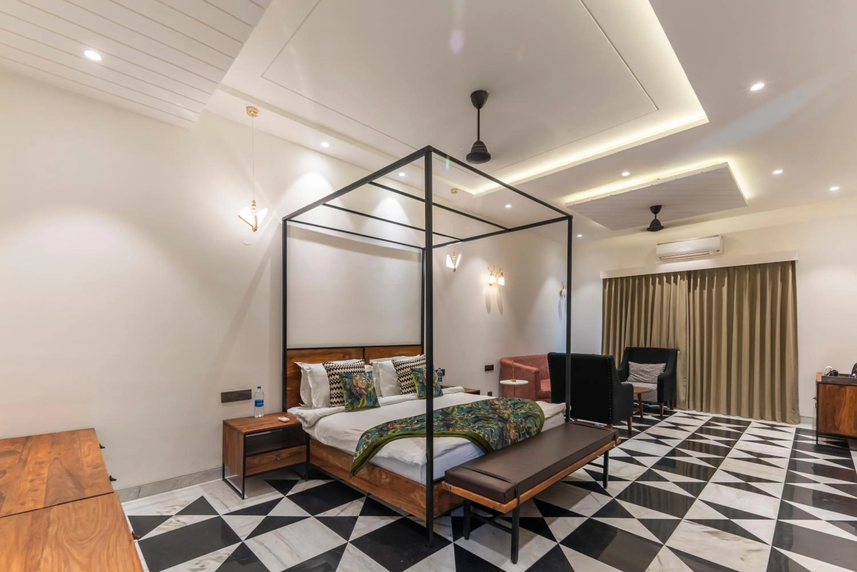 Photo of the whole room, Bed in Vanaashrya Resort and Spa Sariska