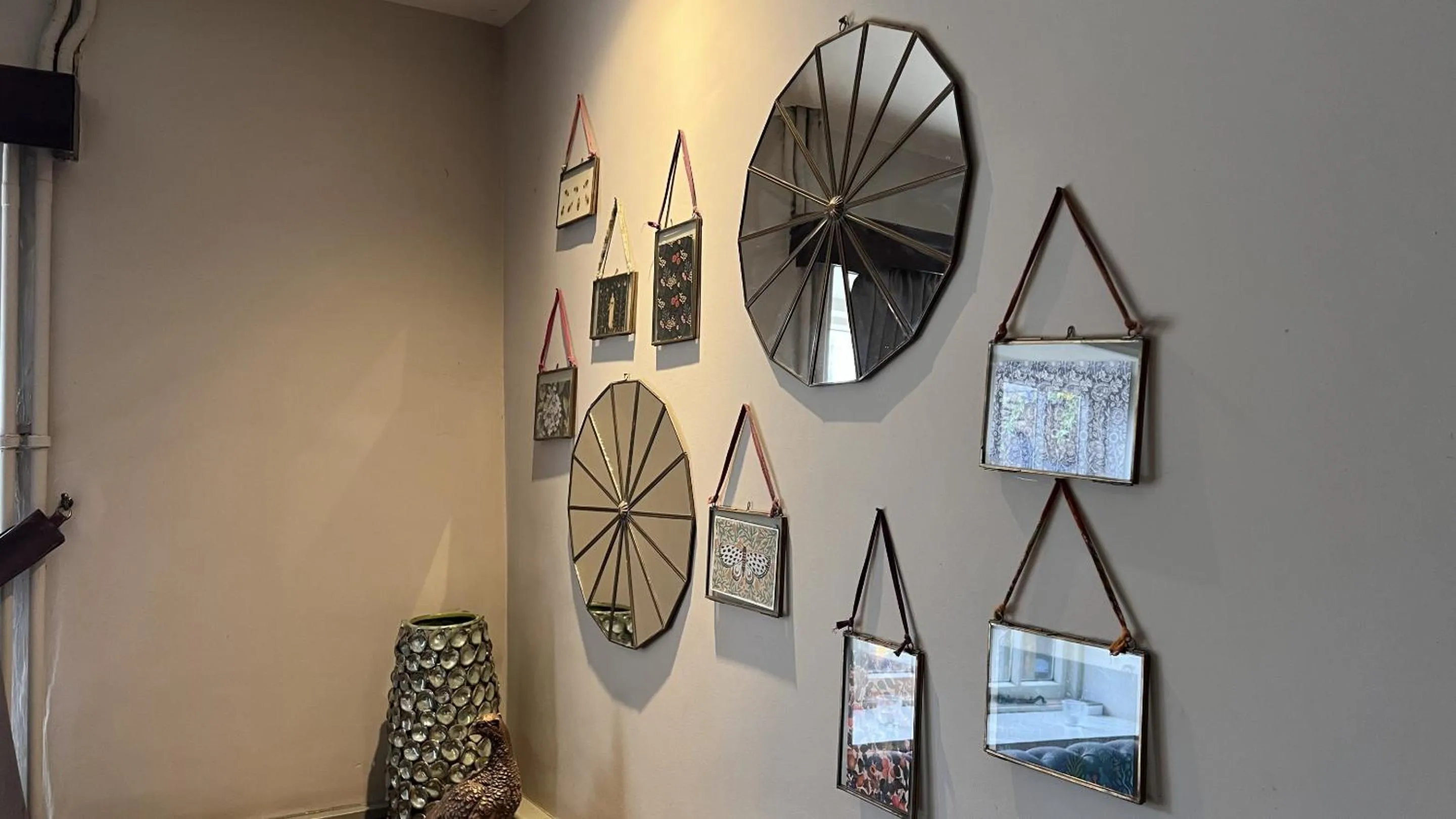 Lounge or bar in The Forresters Arms Kilburn