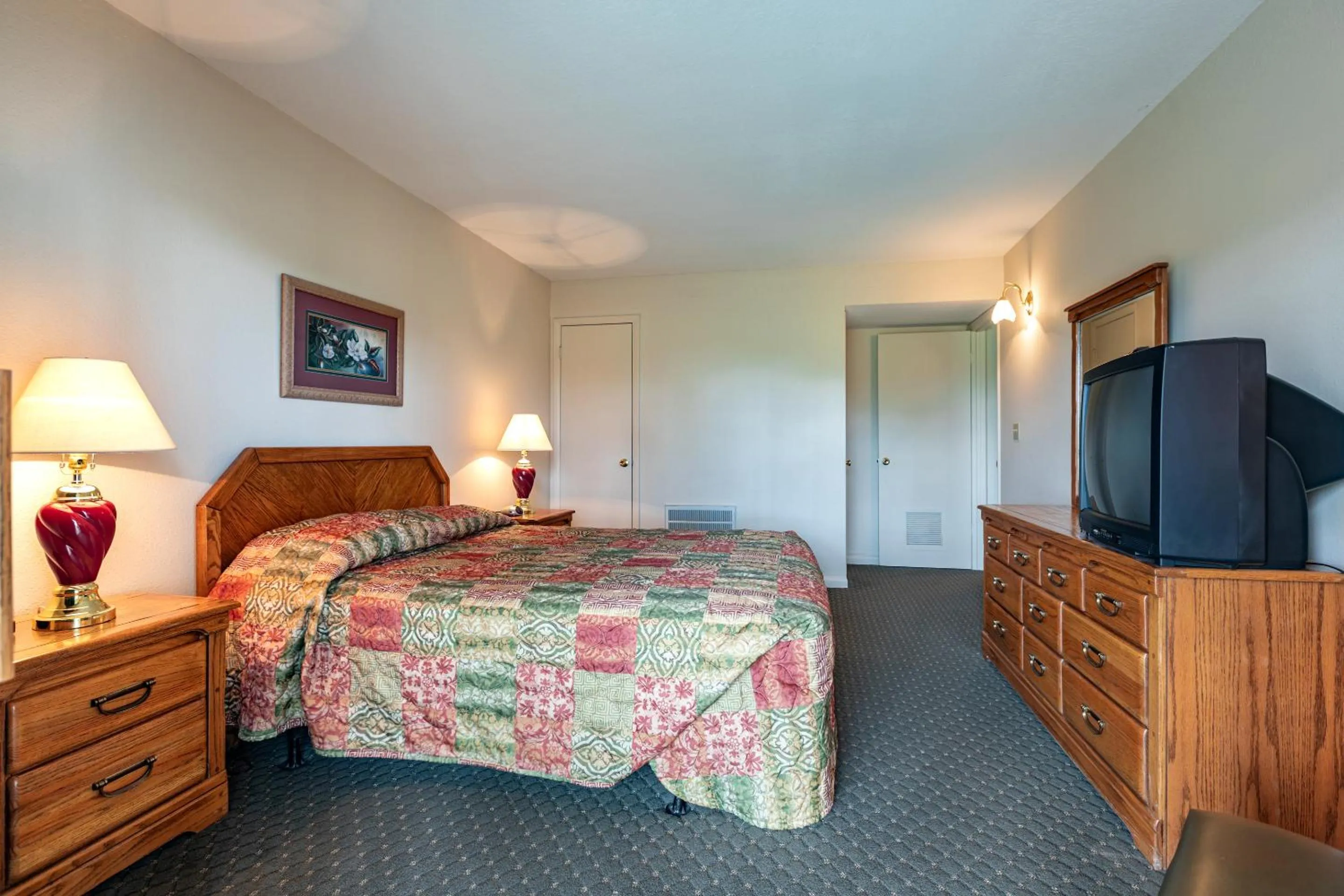 Bedroom in Crown Resorts at Lake Tansi West