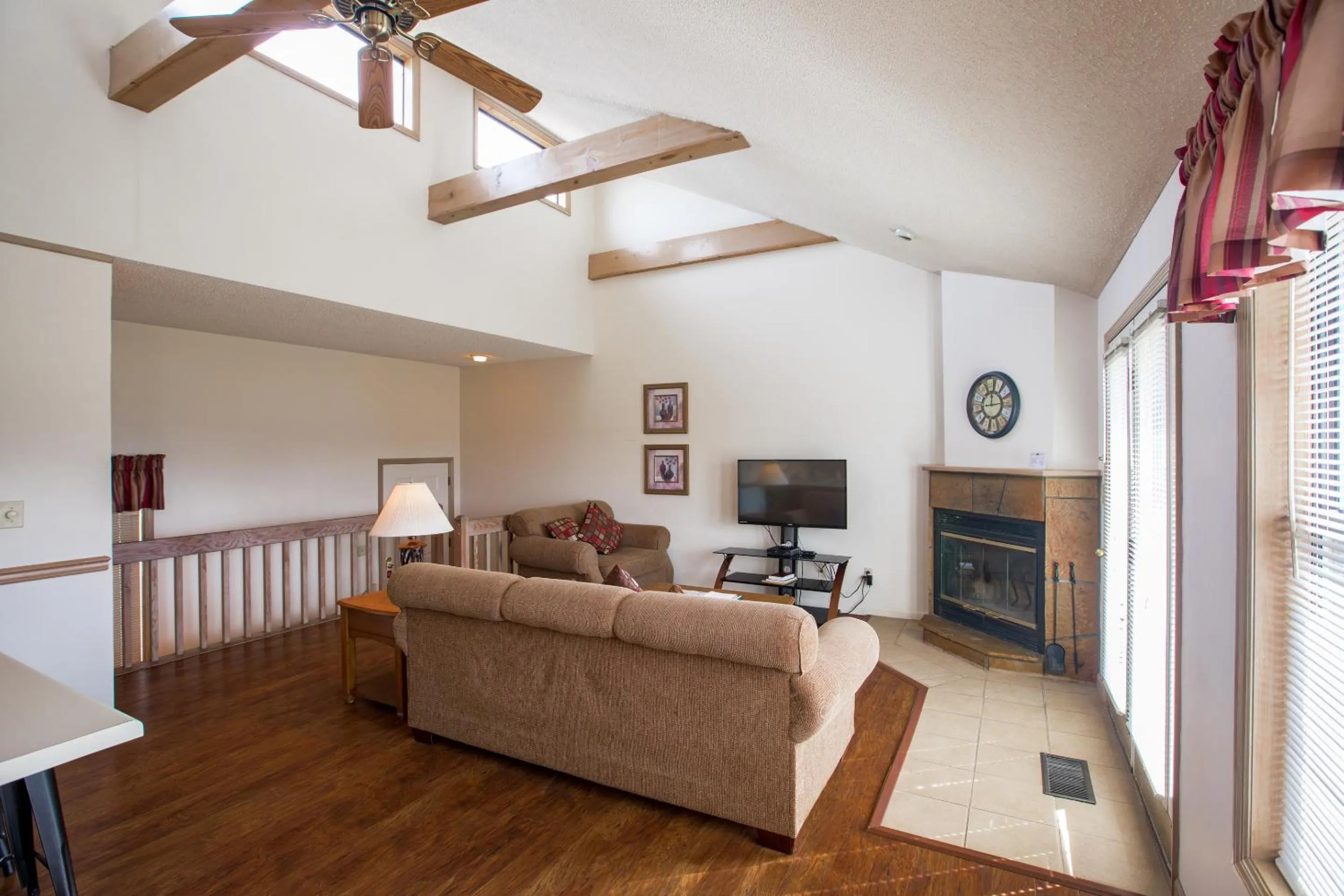 Crown Resorts at Lake Tansi West