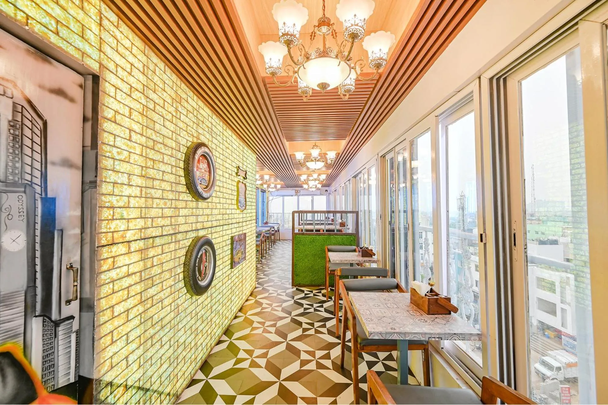 Restaurant/places to eat in FabHotel Prime Middleton - Nr Niladri Vihar Square