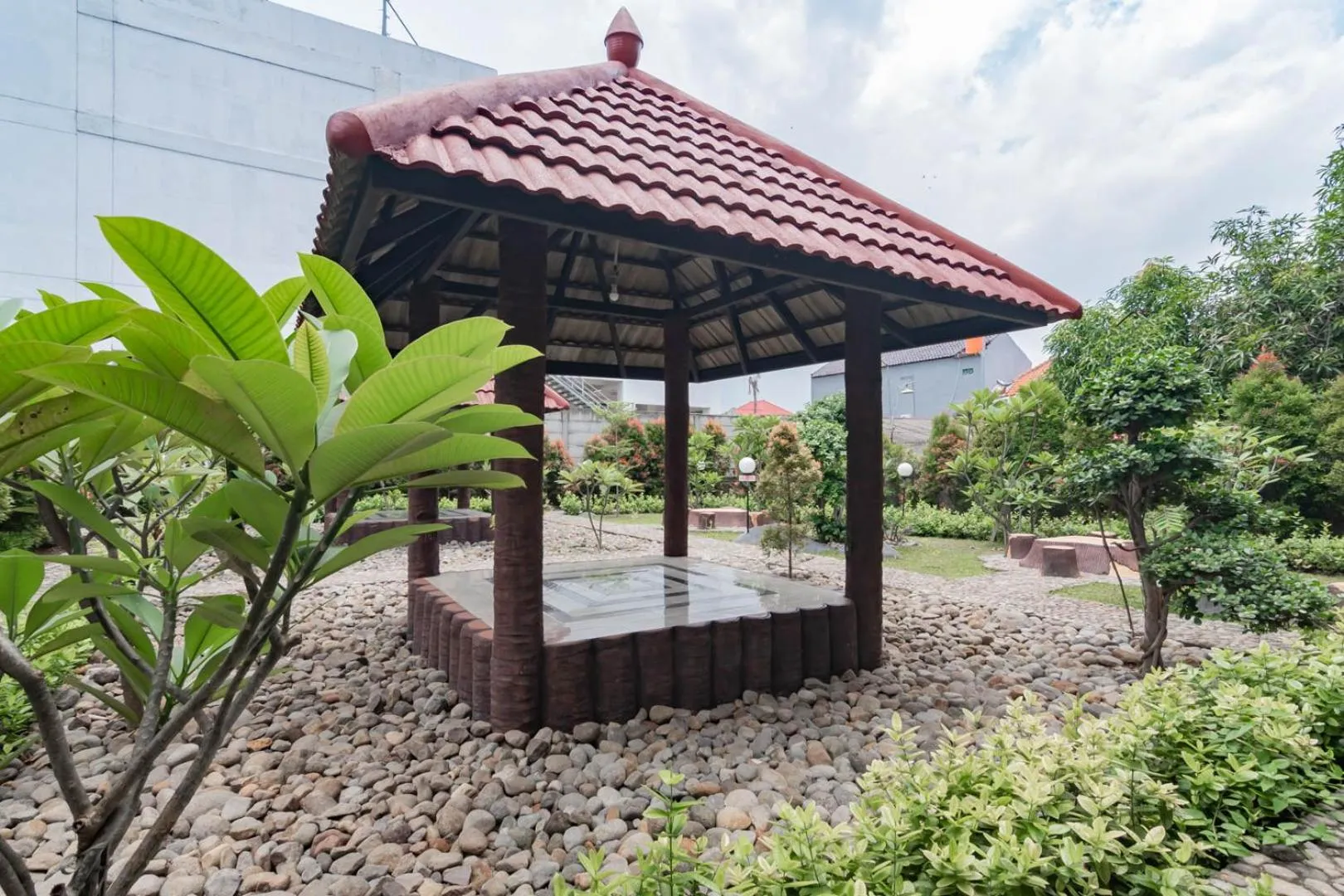 Garden in Sans Hotel Budaya Cirebon