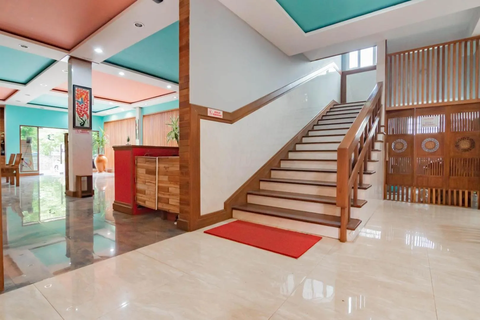 Property building in Sans Hotel Budaya Cirebon