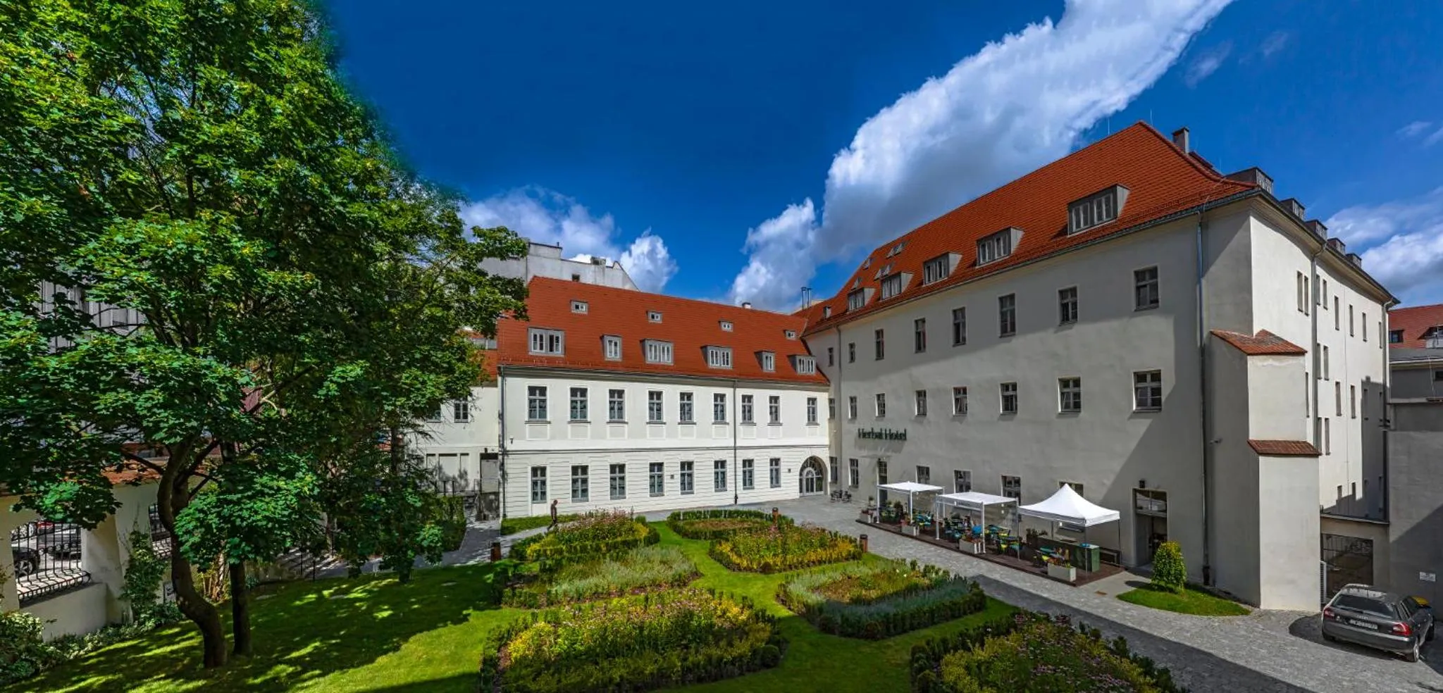 Property building in Herbal Hotel Wrocław