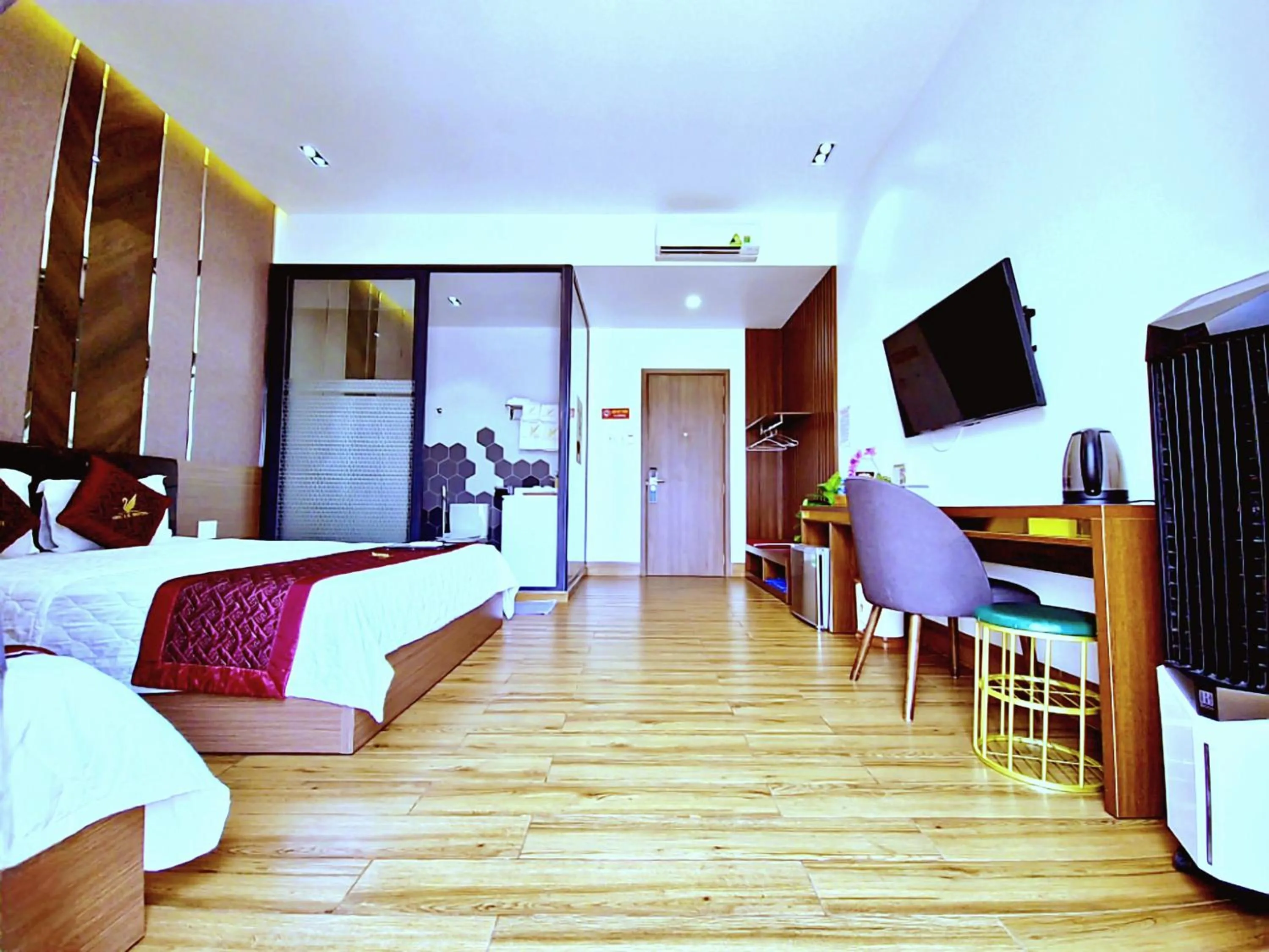 Bedroom, Bed in THƯ LÊ Hotel