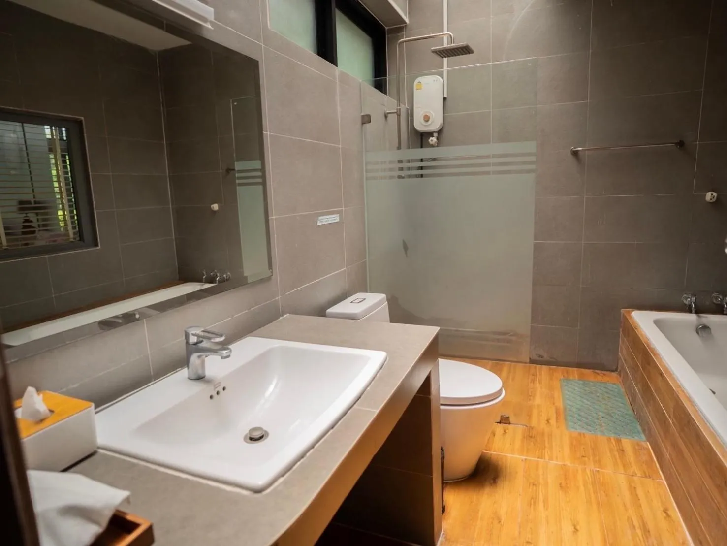 Bathroom in Hyde198homeresort