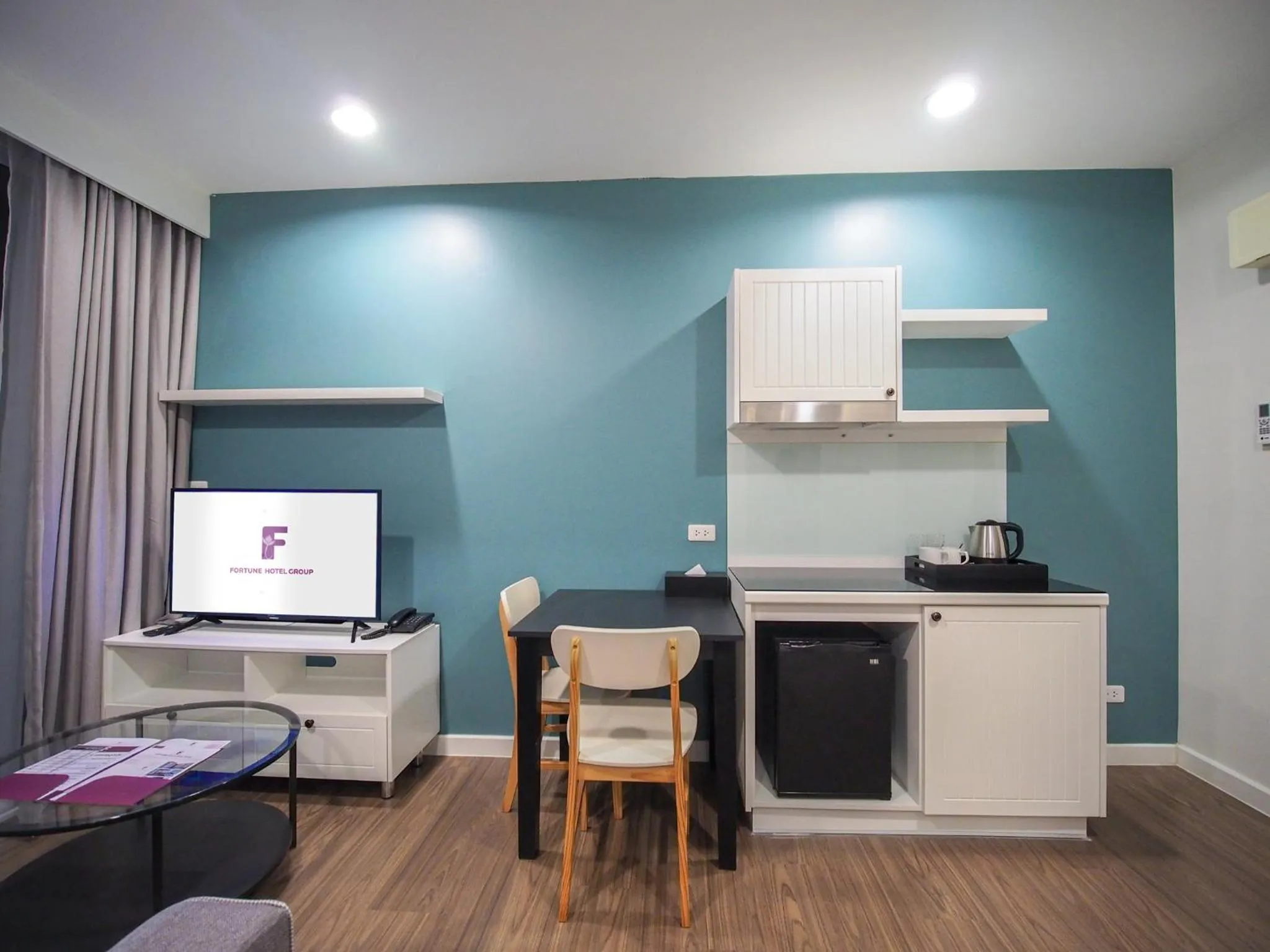 TV and multimedia in Fortune Courtyard Khao Yai Hotel Official