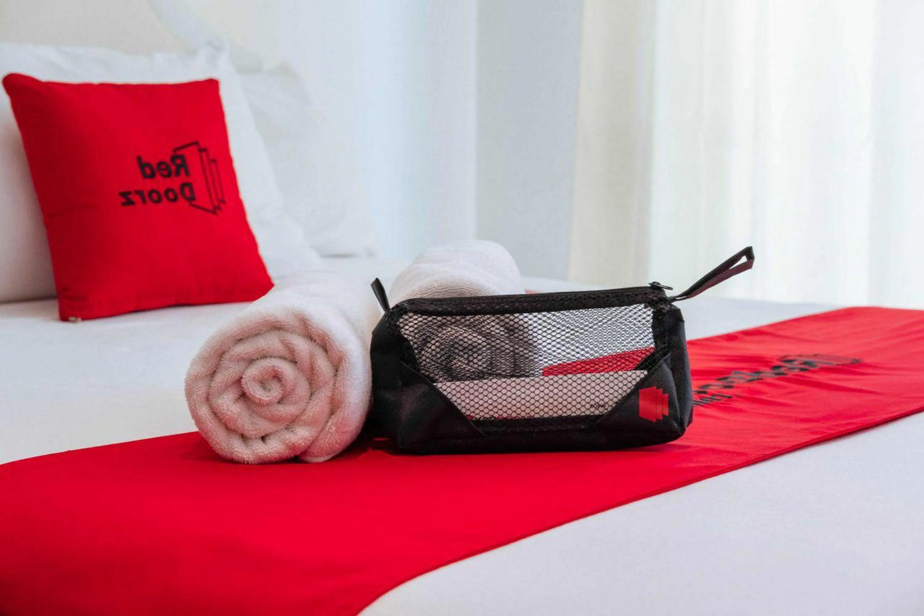 Bed in RedDoorz Resort near Darajat Garut