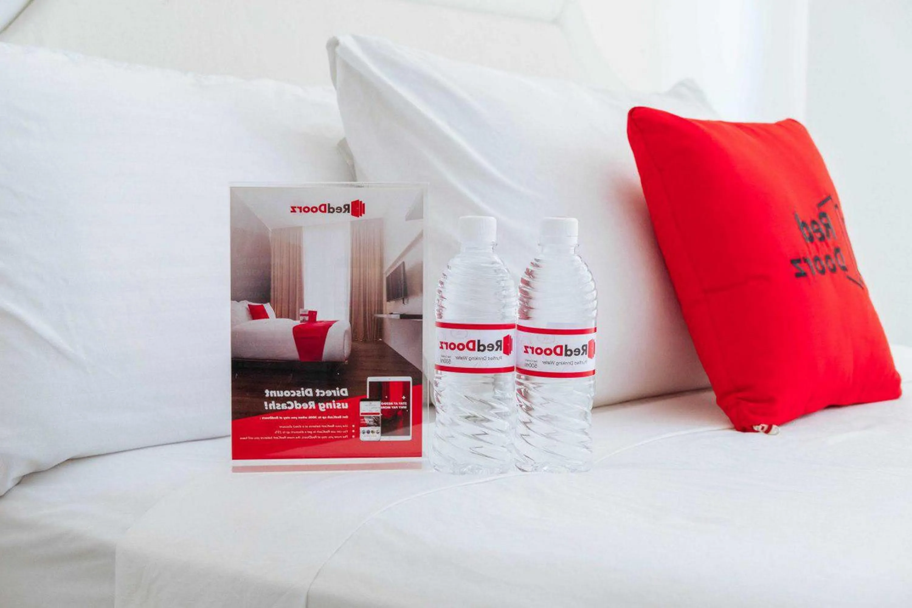 Bed in RedDoorz Resort near Darajat Garut