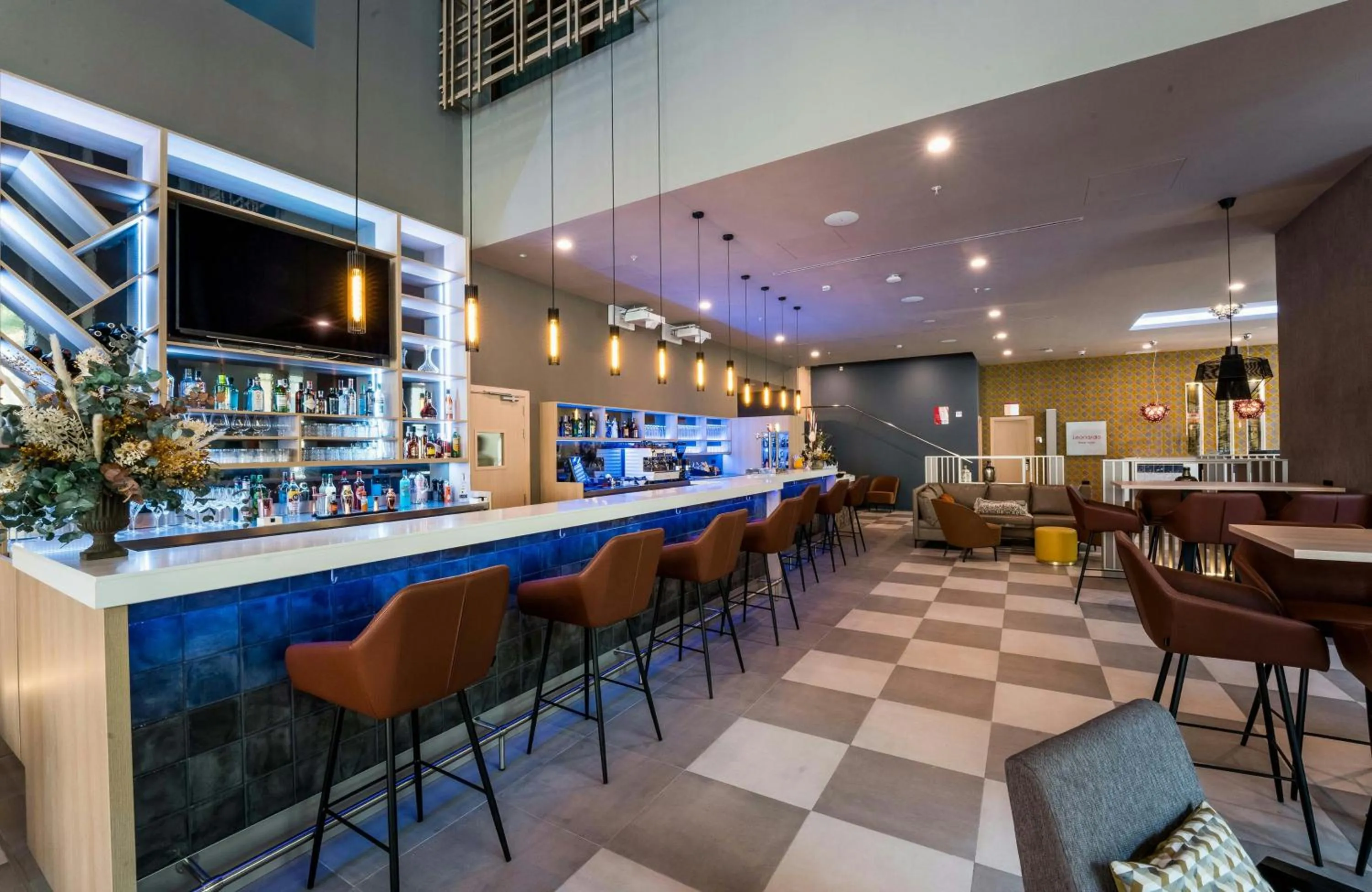 Lounge or bar in Leonardo Royal Hotel Barcelona Fira