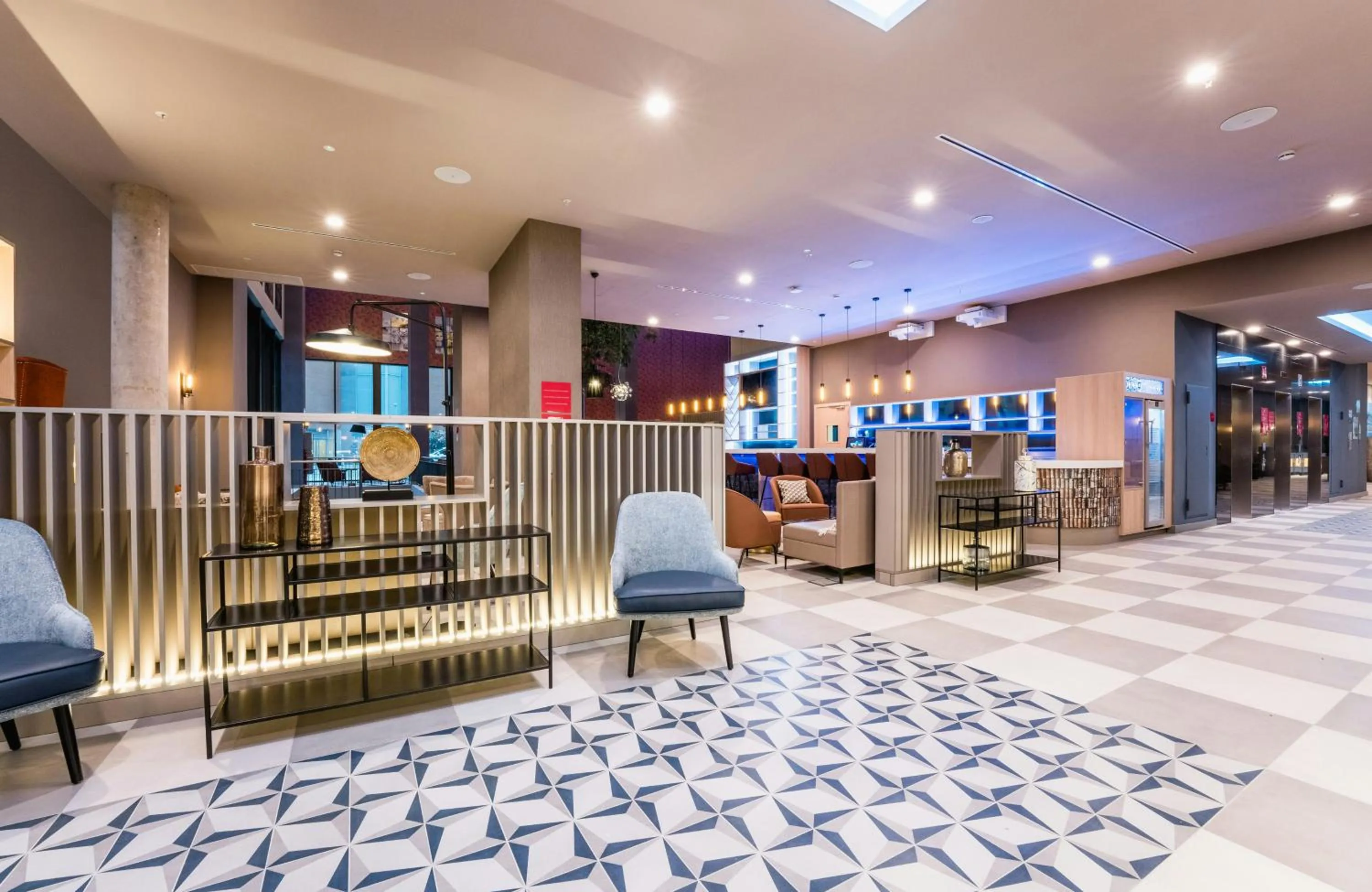 Lobby or reception in Leonardo Royal Hotel Barcelona Fira