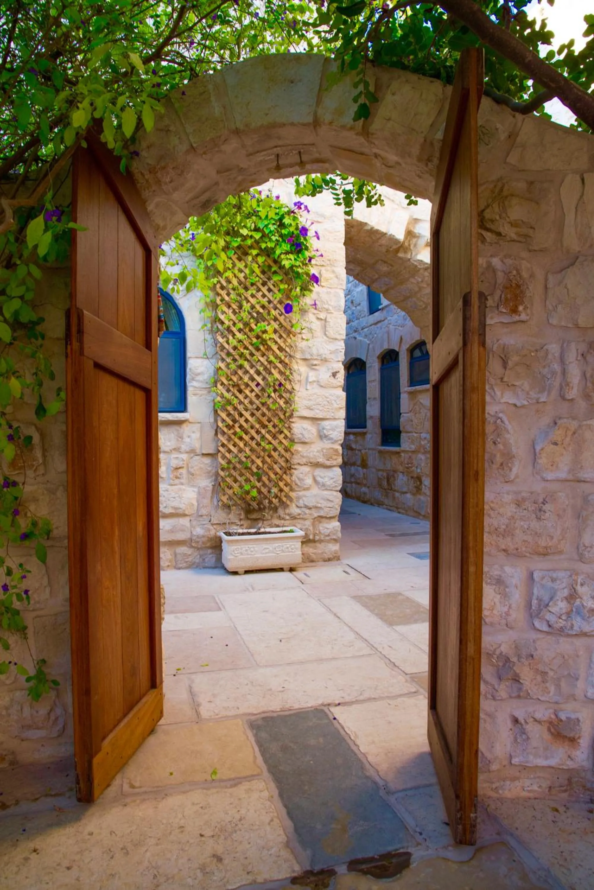 Facade/entrance in Artist Quarter Guesthouse B&B