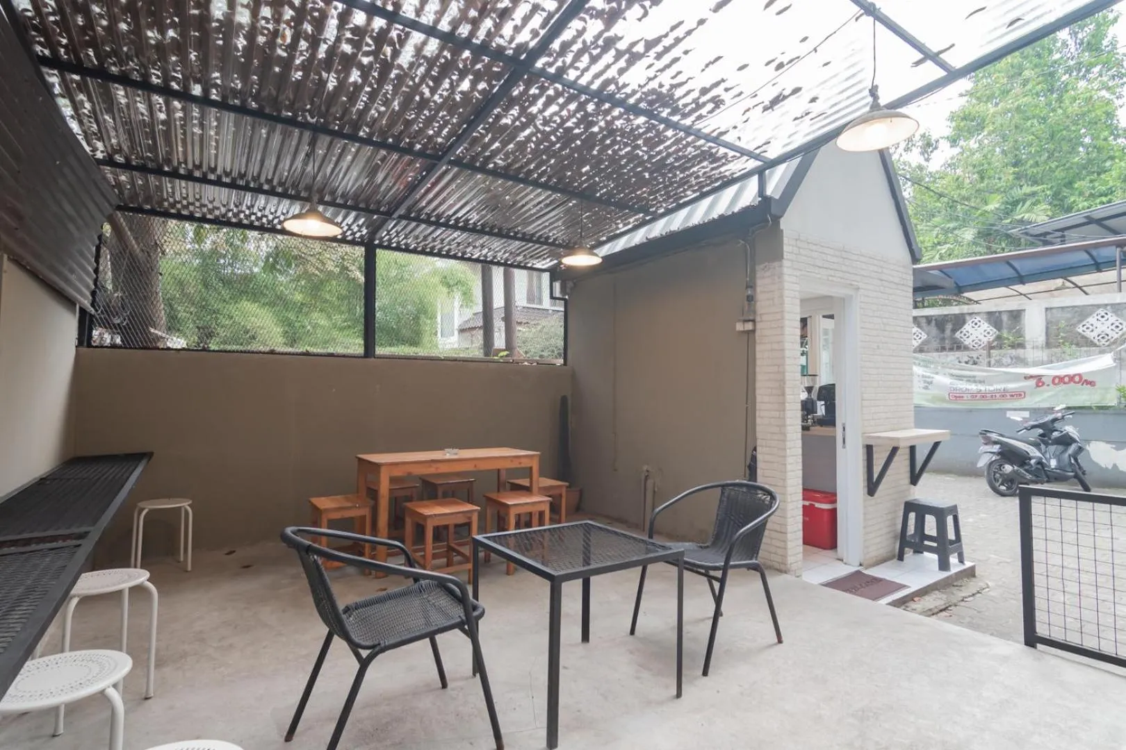 RedDoorz near Exit Toll Pasteur 5