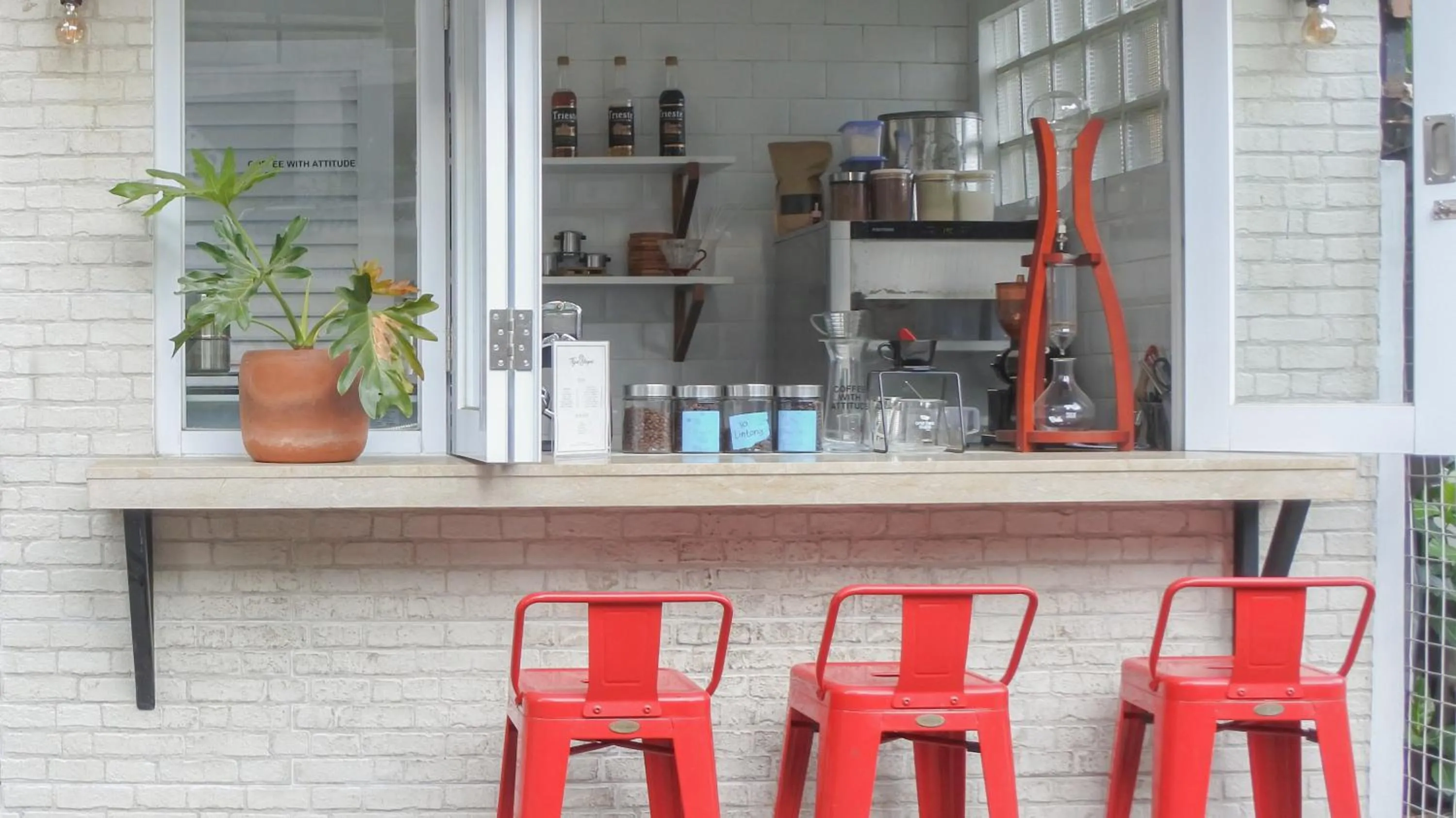 Non alcoholic drinks in RedDoorz near Exit Toll Pasteur 5