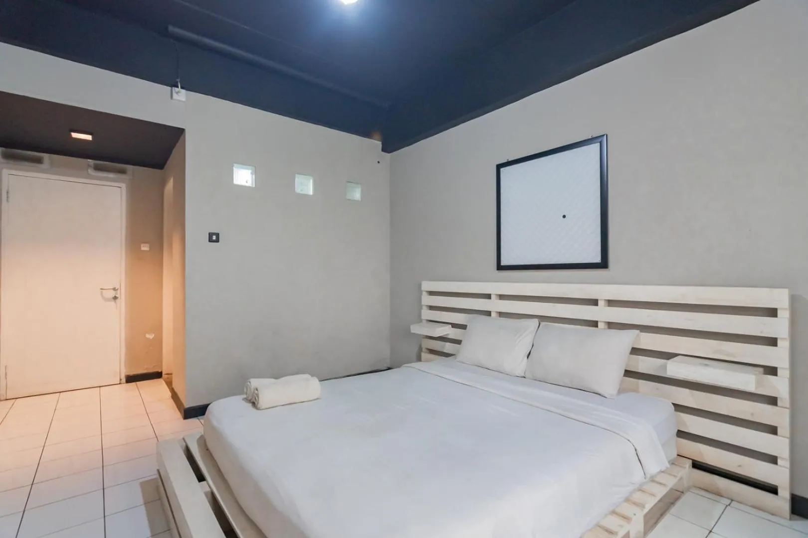 Bed in RedDoorz near Exit Toll Pasteur 5