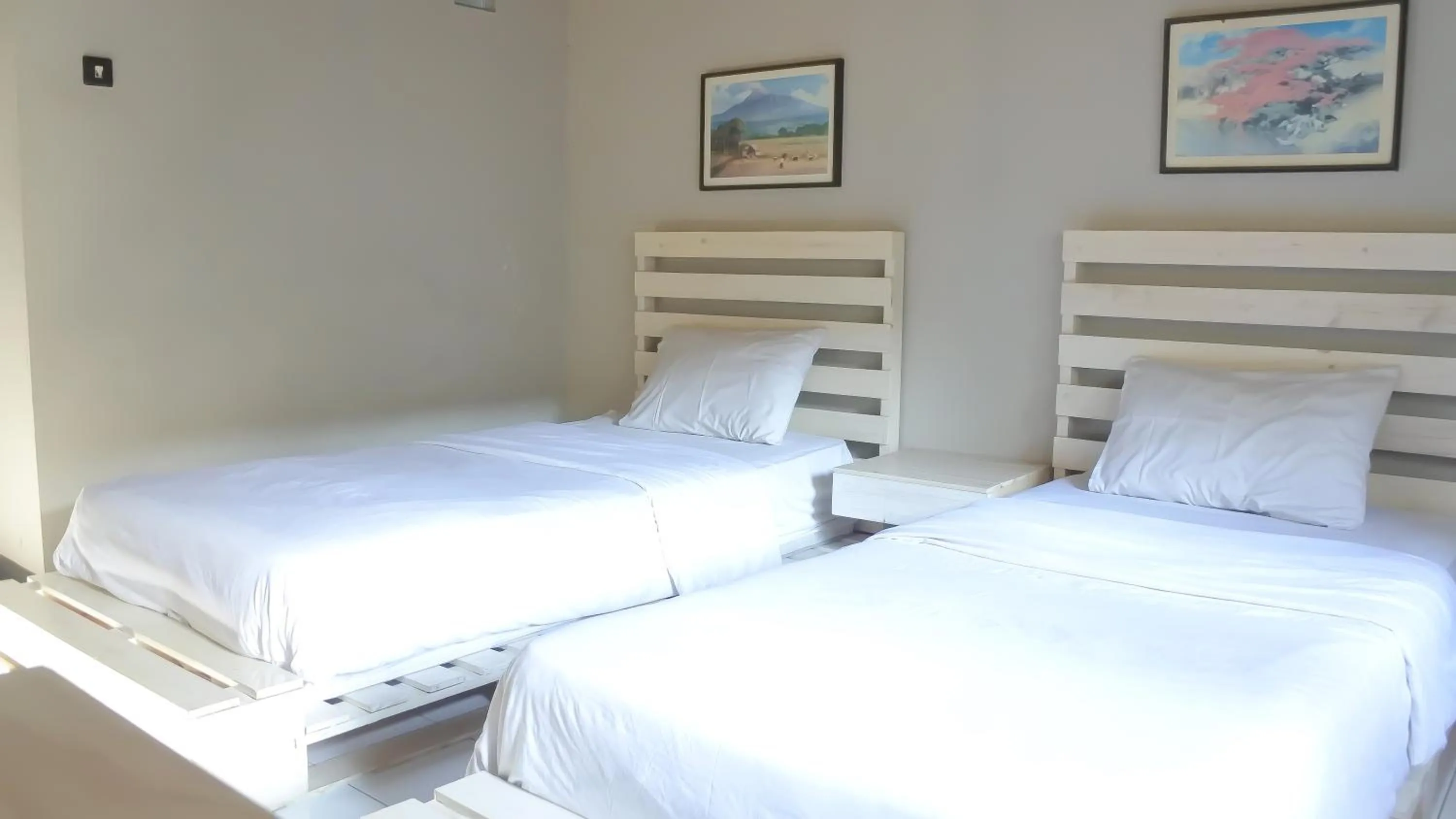 Bed in RedDoorz near Exit Toll Pasteur 5