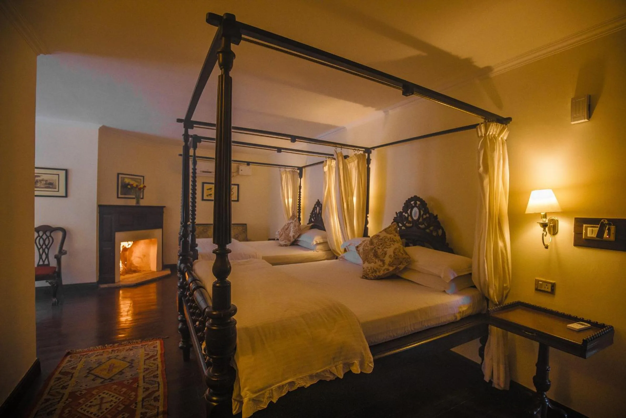 Bed in The Himalayan