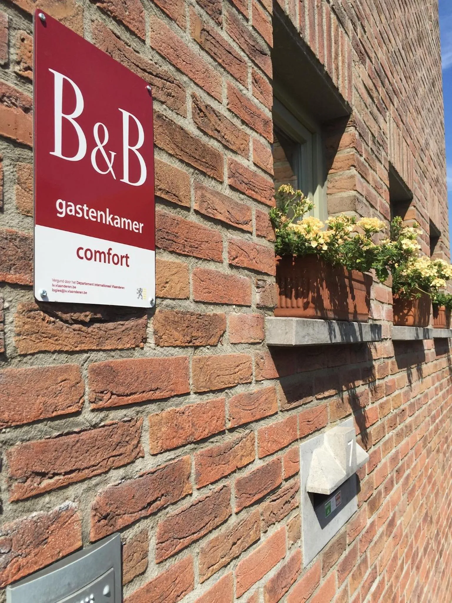 Property building in B&B Bella en Basiel