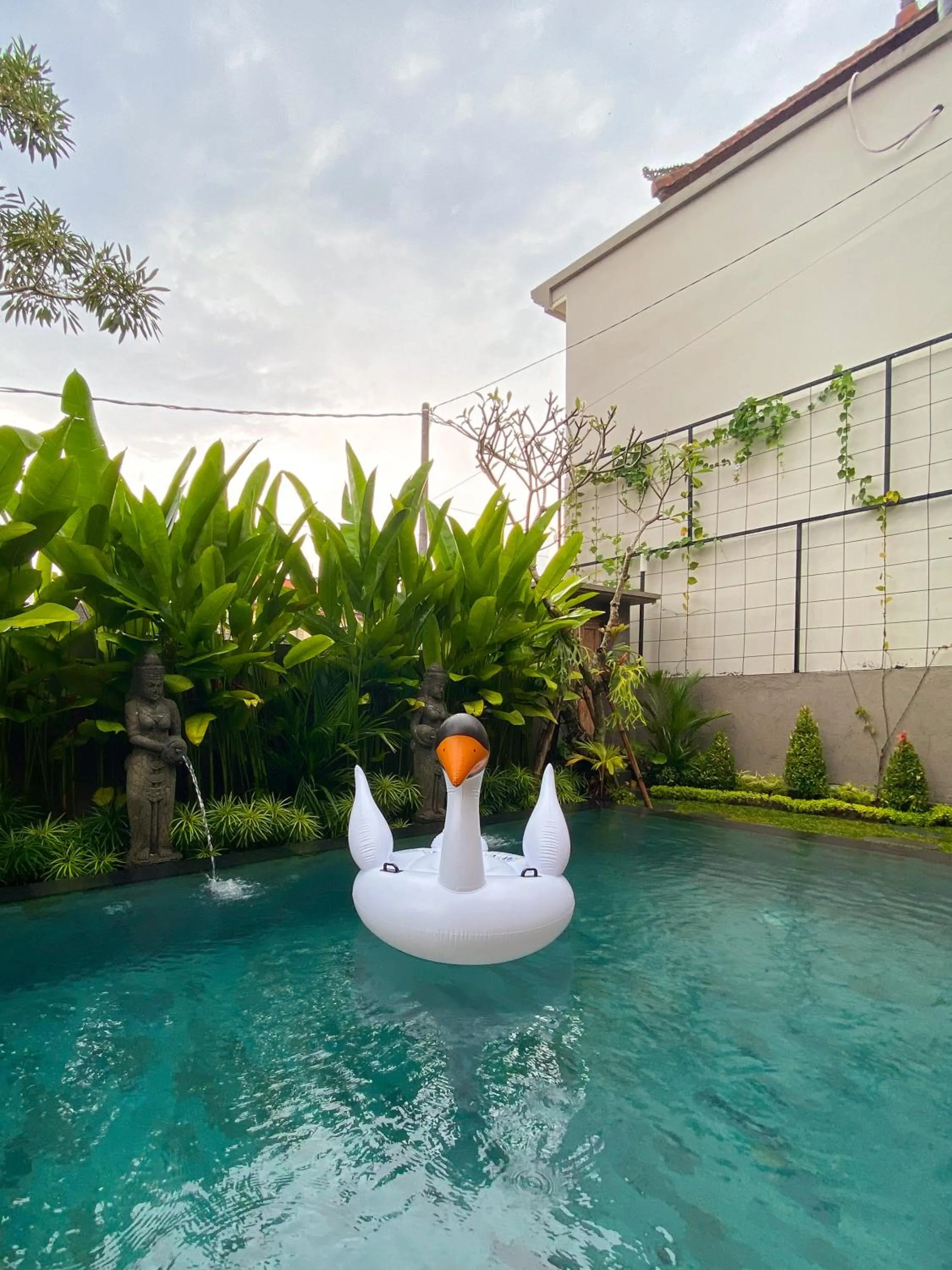 Swimming pool in Villa Semujan Ubud
