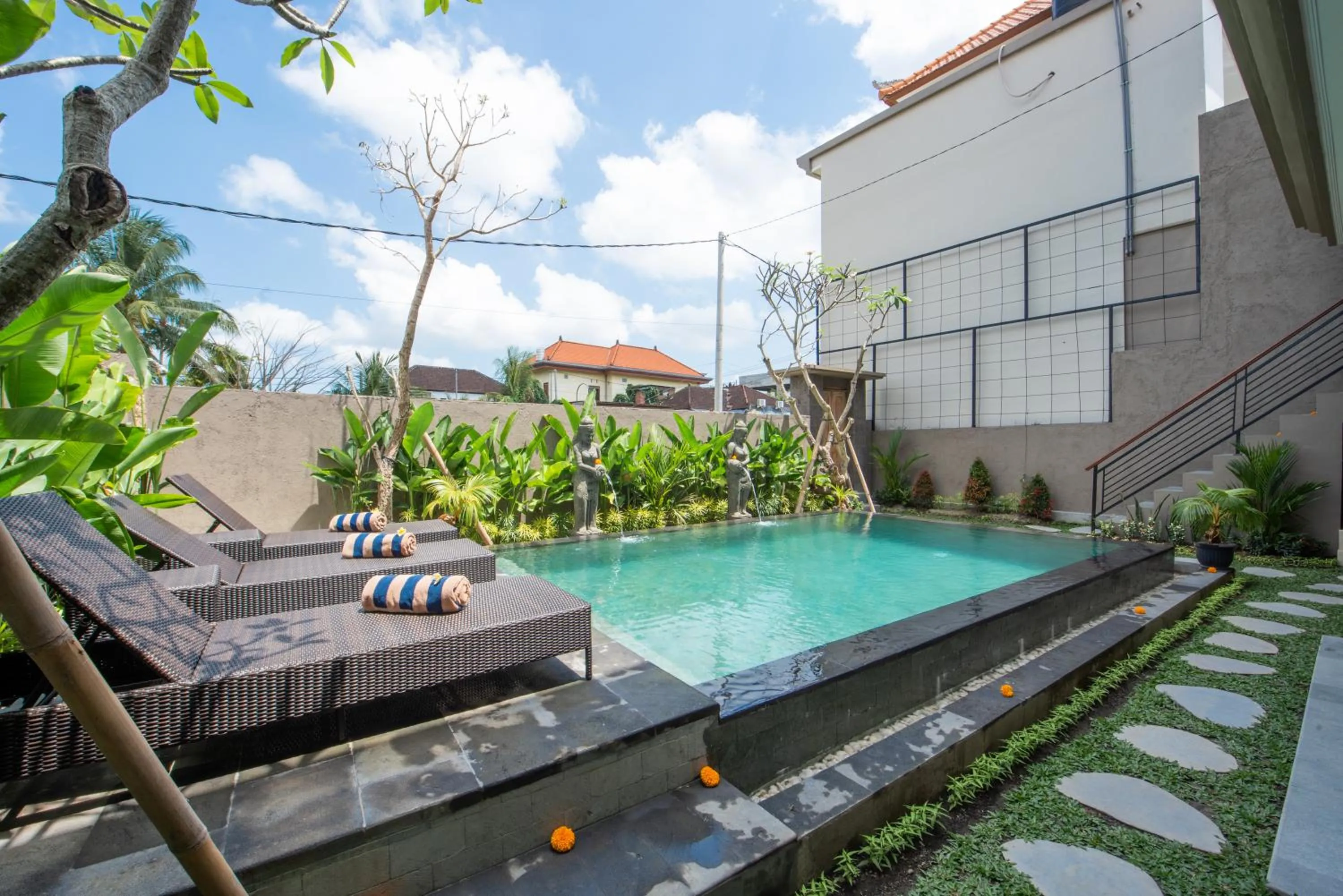 Swimming pool in Villa Semujan Ubud