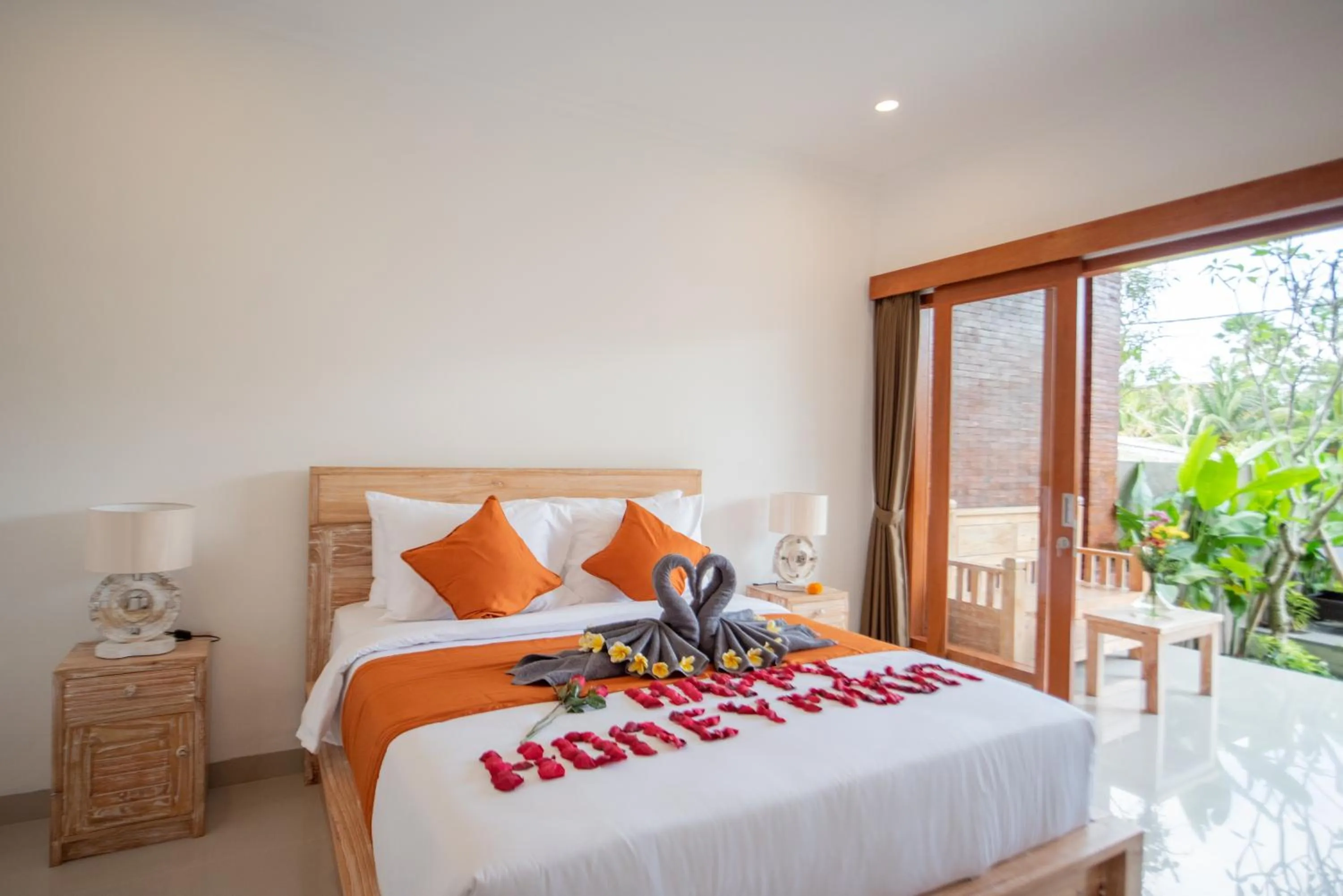 Bed in Villa Semujan Ubud