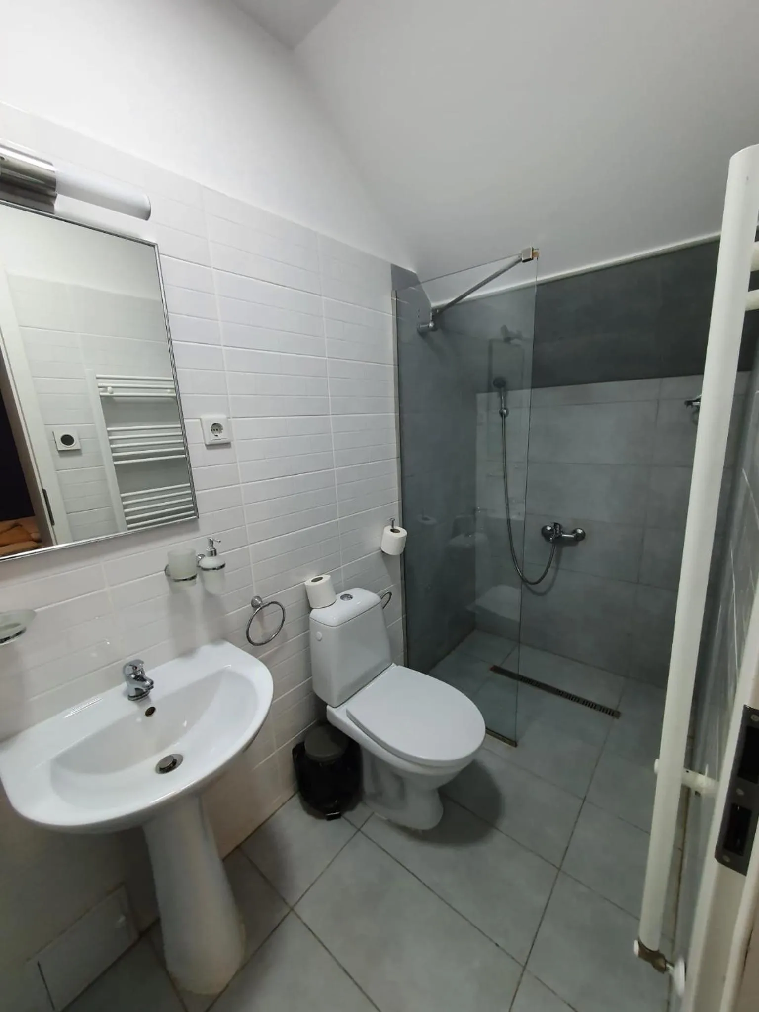 Shower in Pensiunea Urban Point