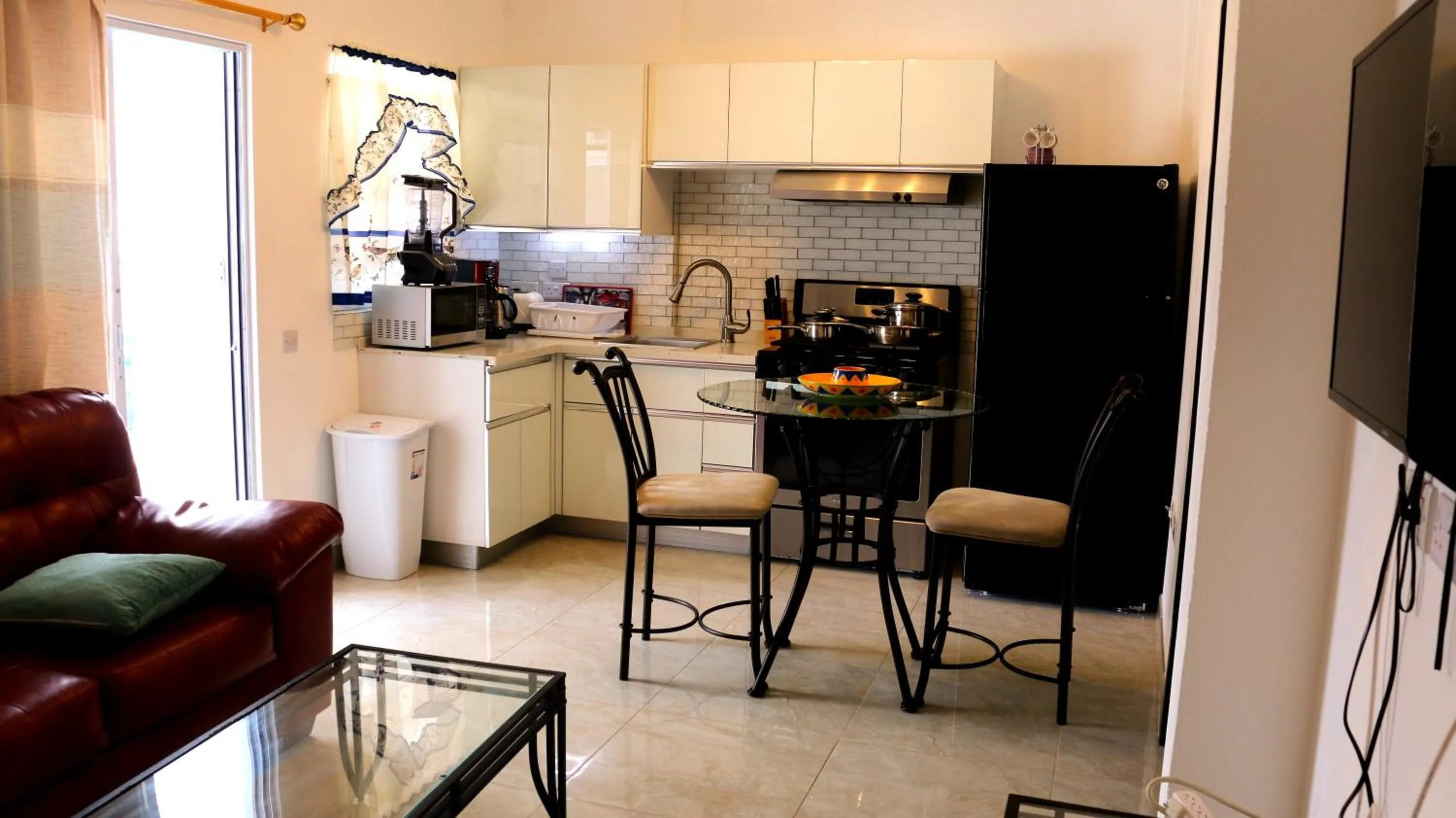 Kitchen or kitchenette in Blue Star Apartments & Hotel