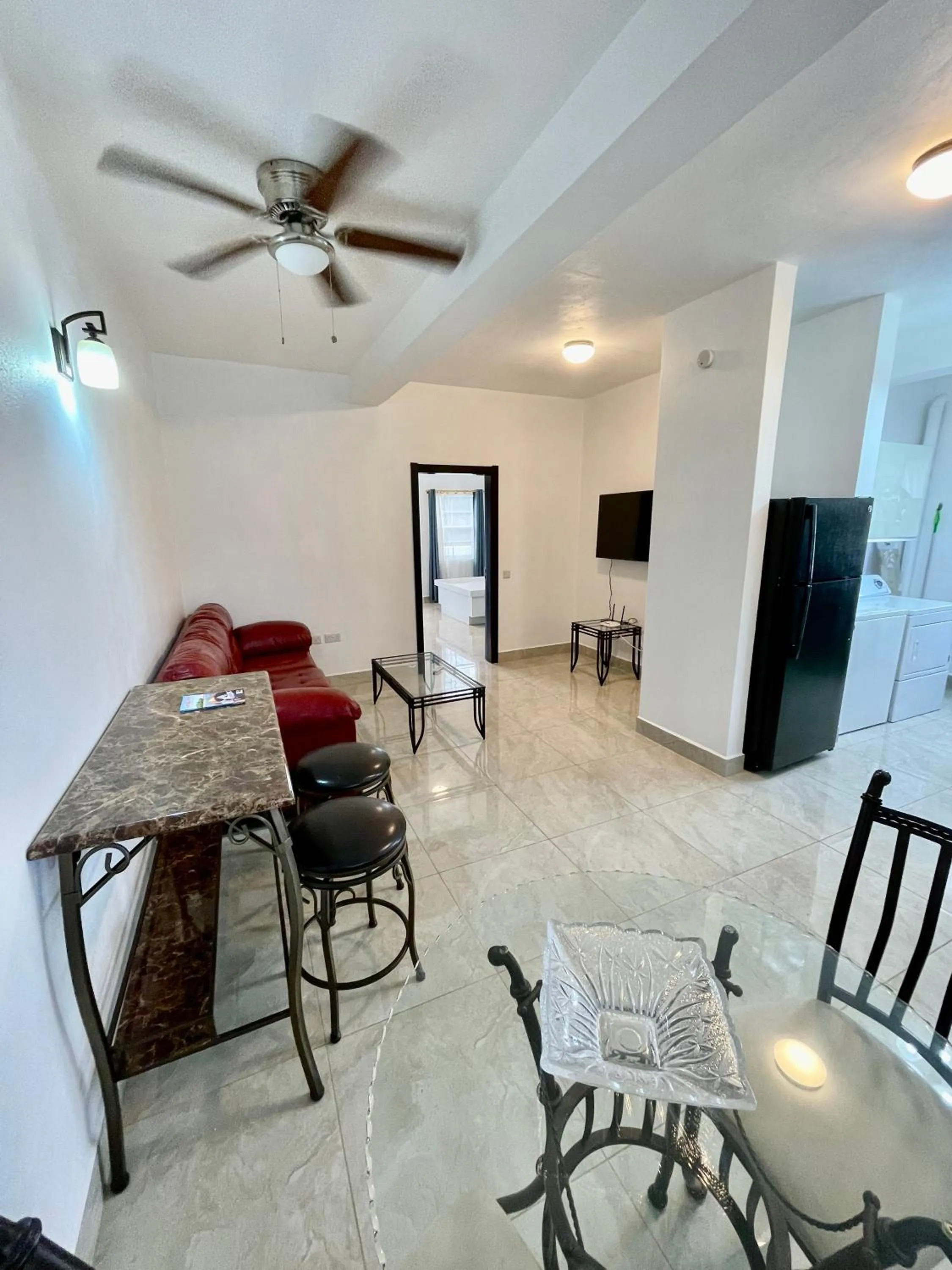 TV and multimedia in Blue Star Apartments & Hotel