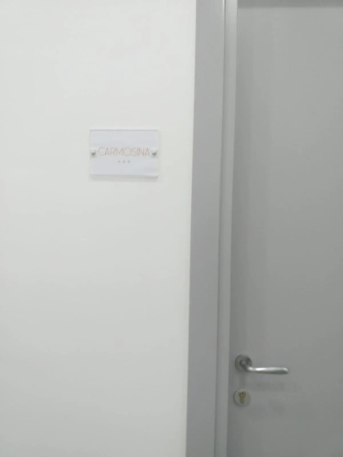 Logo/Certificate/Sign in Manichiello