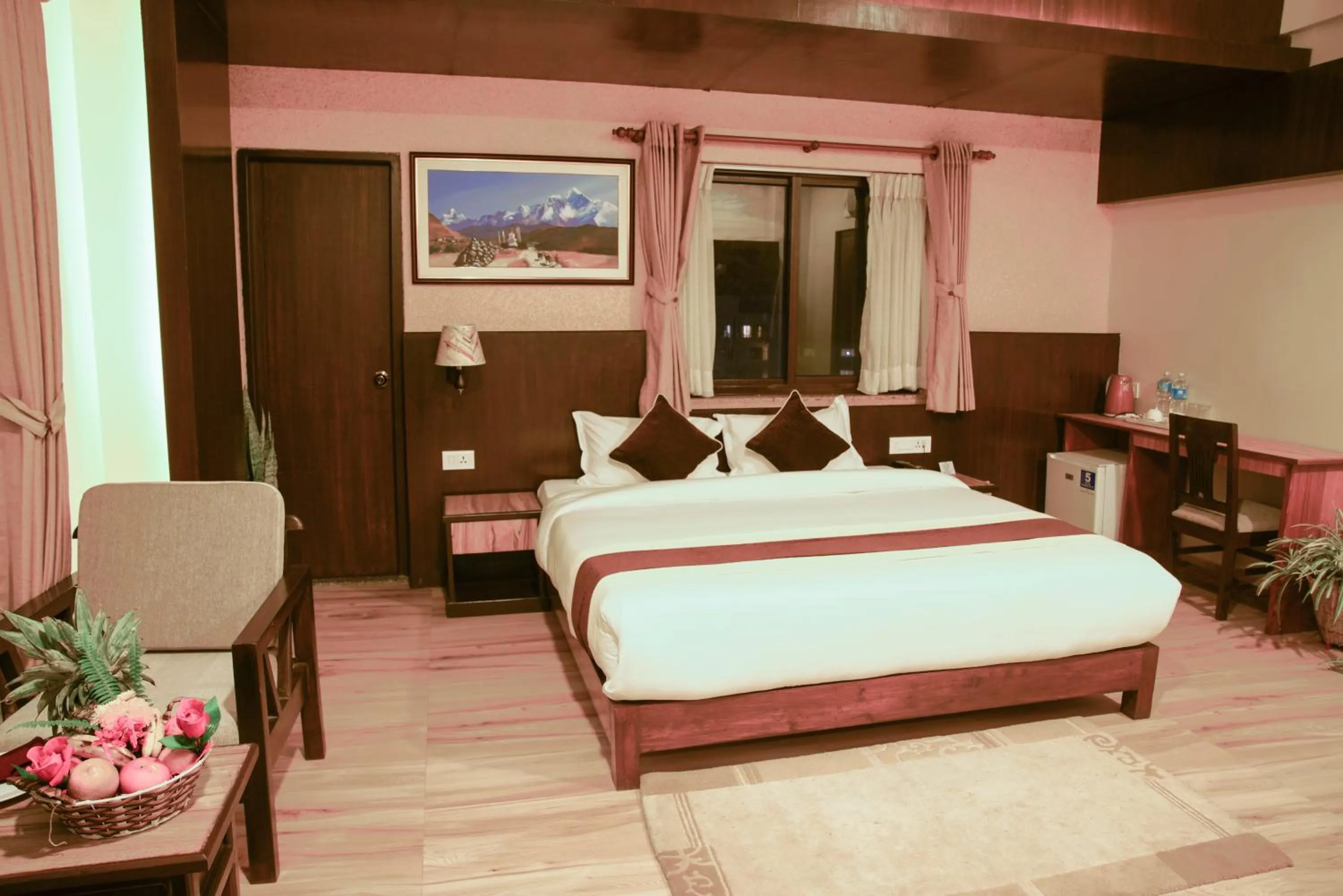 Photo of the whole room in Hotel Shaara