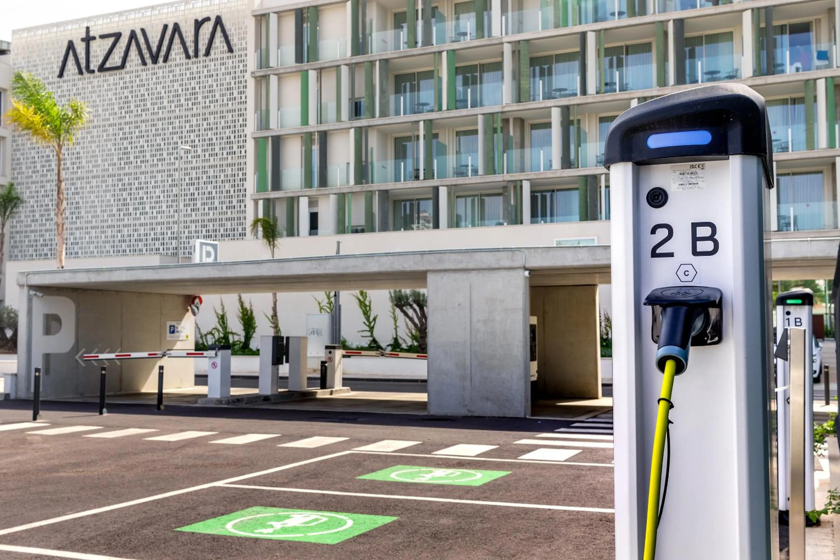 Parking in Atzavara Hotel & Spa