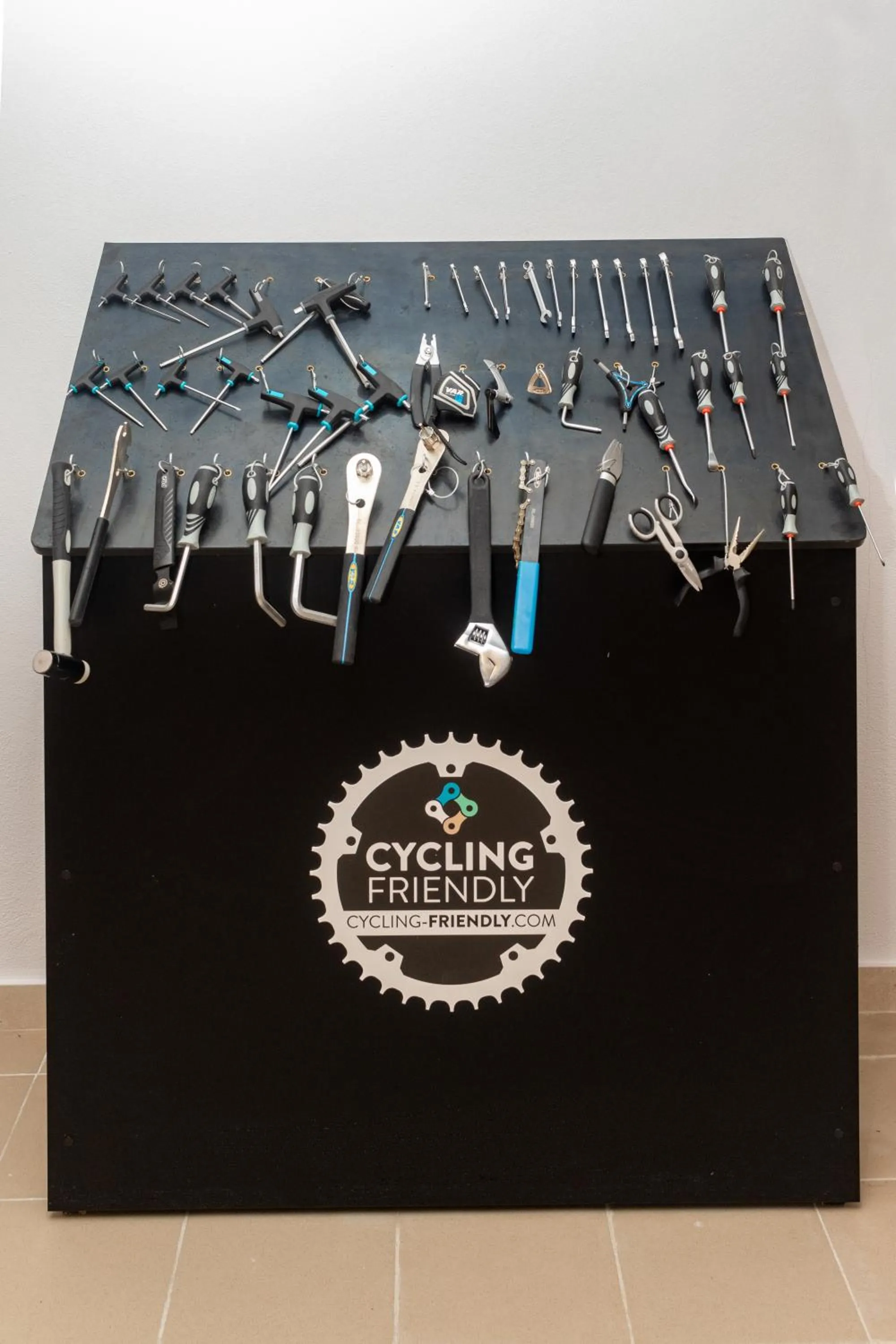 Cycling in Atzavara Hotel & Spa