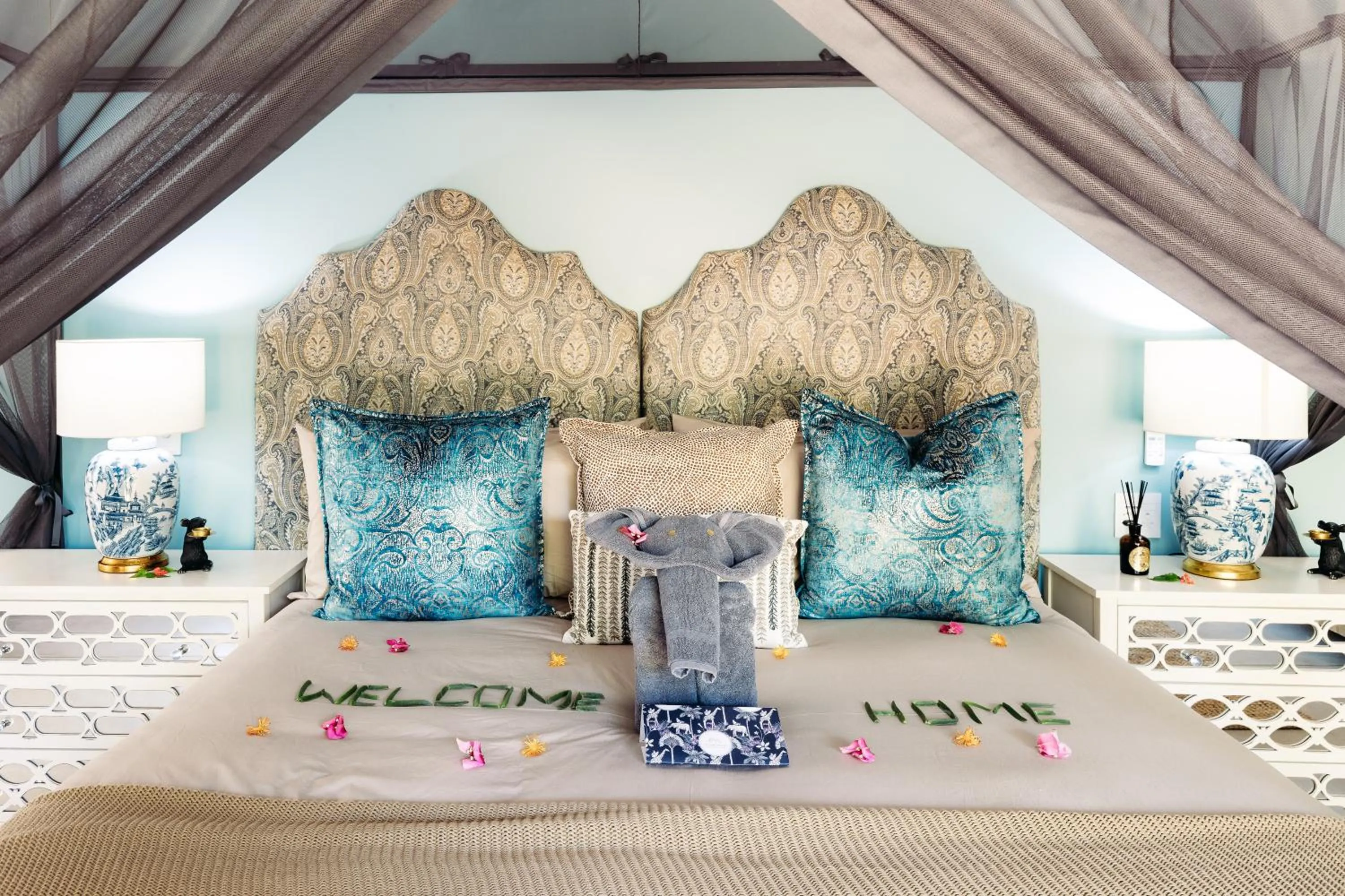 Bed in Safari Moon Luxury Bush Lodge