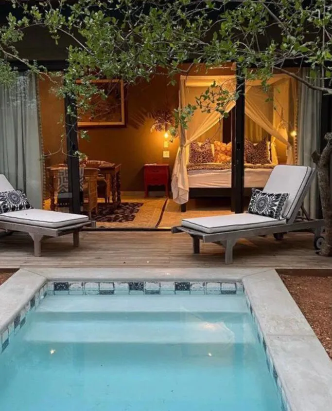 Swimming pool in Safari Moon Luxury Bush Lodge