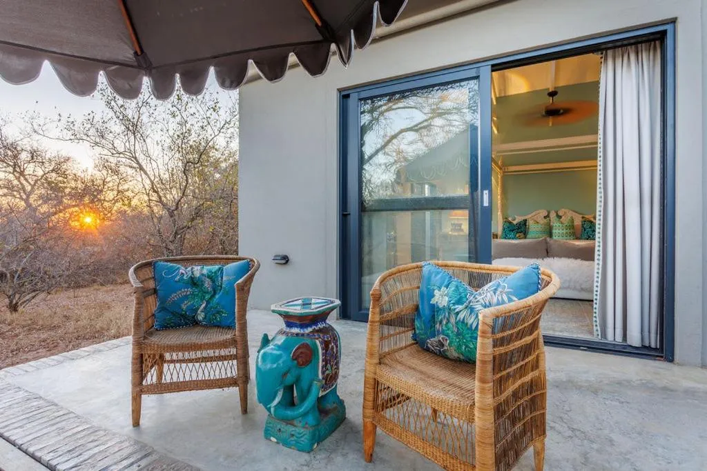 Safari Moon Luxury Bush Lodge