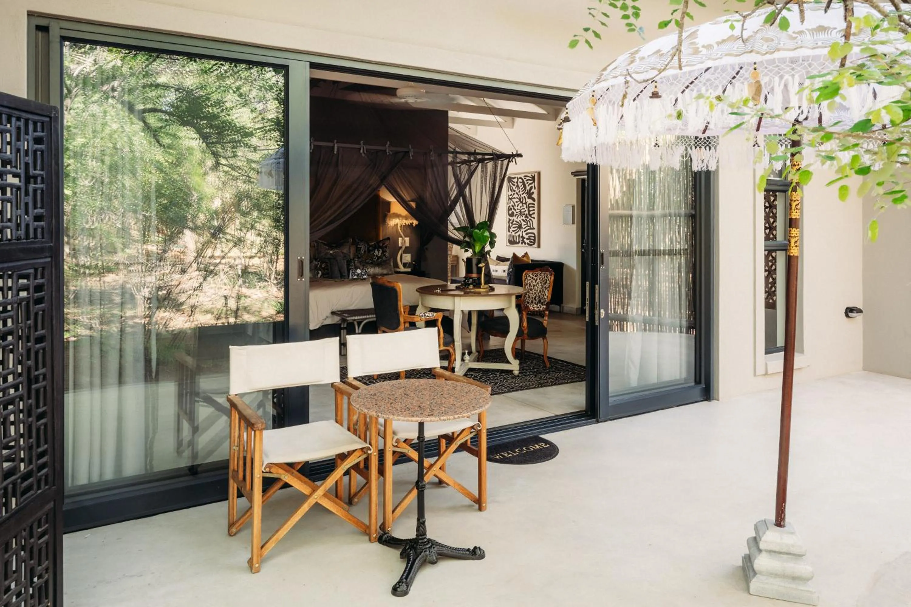 Patio in Safari Moon Luxury Bush Lodge