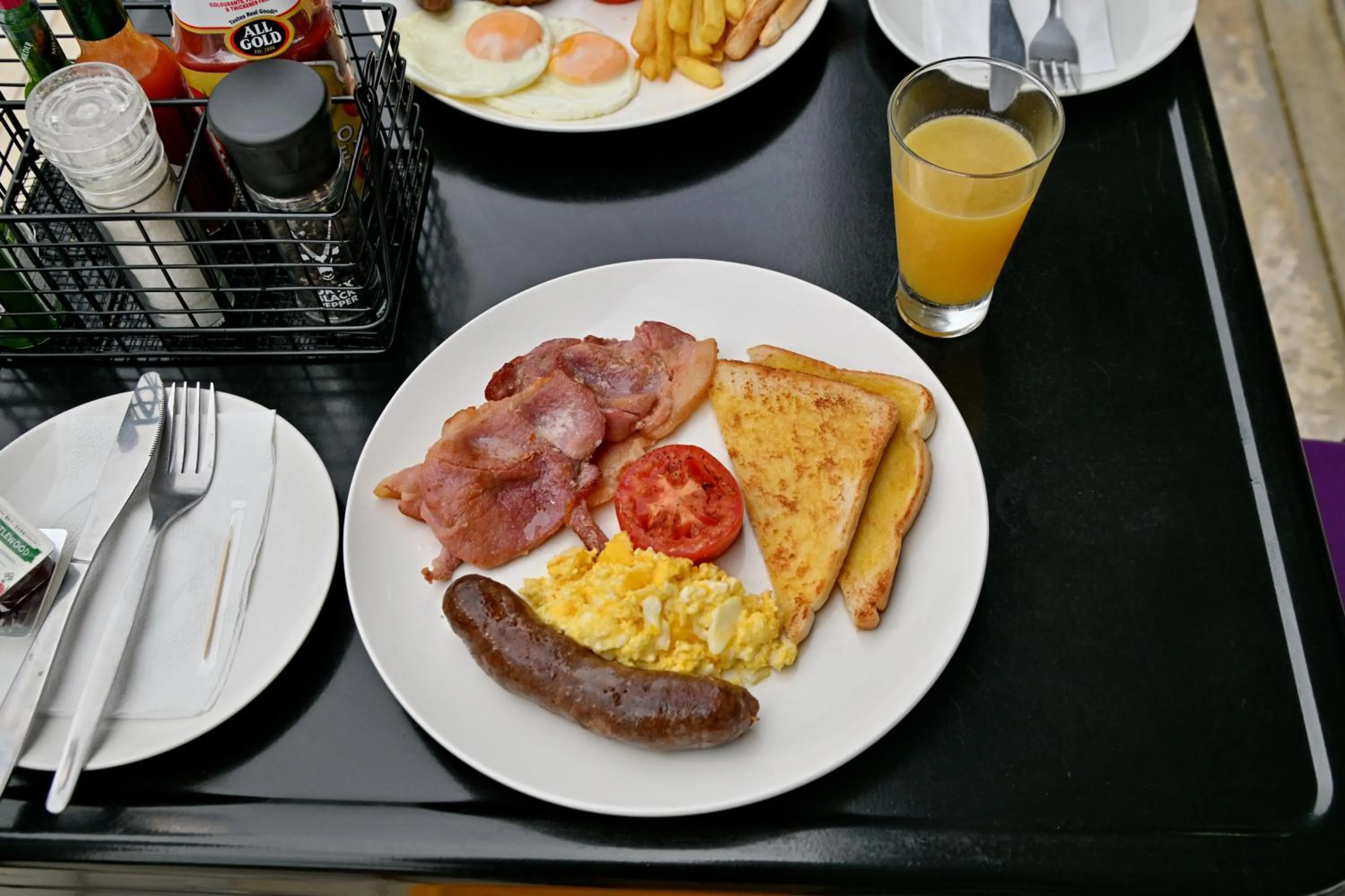 Breakfast in SleepOver Matoks