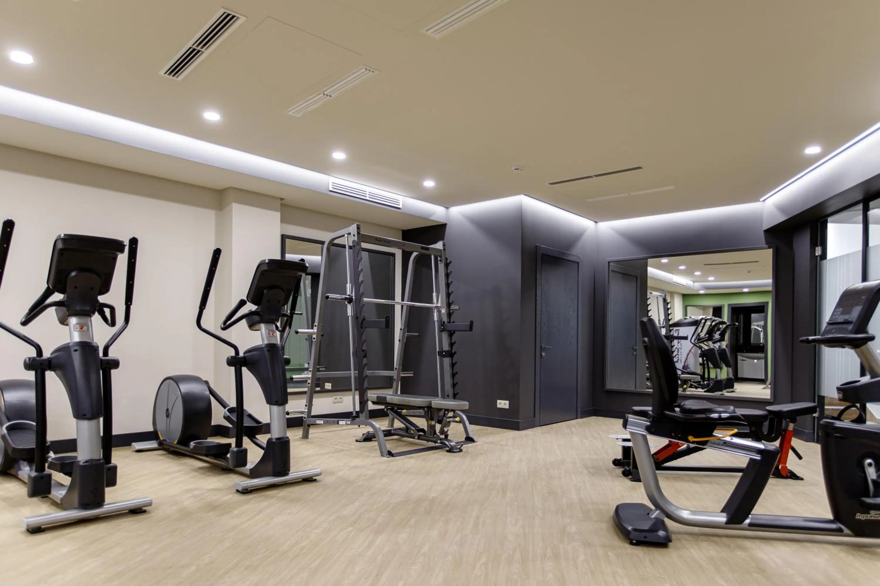 Fitness centre/facilities in Hilltop North Avenue by Stellar Hotels, Yerevan
