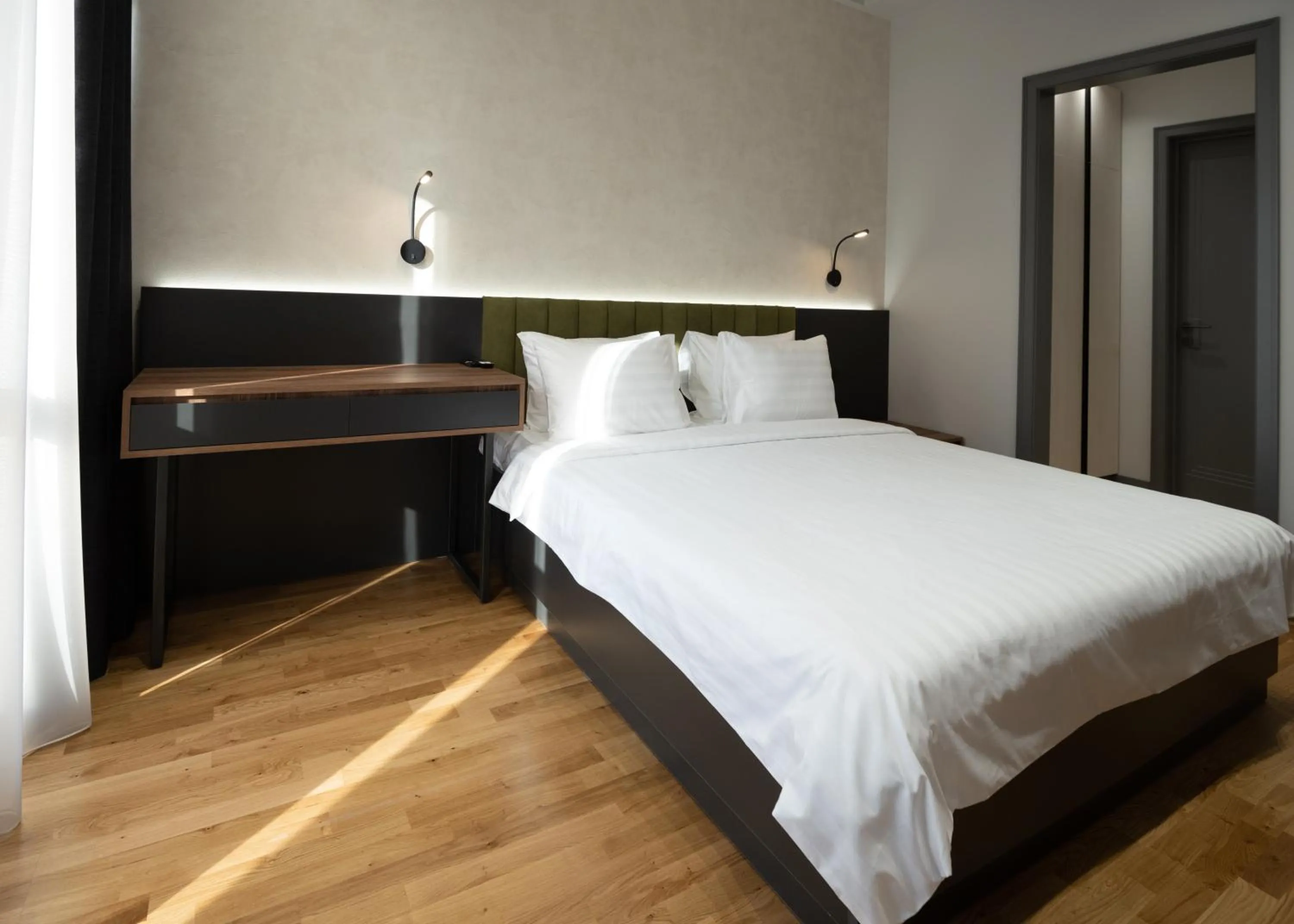 Bed in Hilltop North Avenue by Stellar Hotels, Yerevan