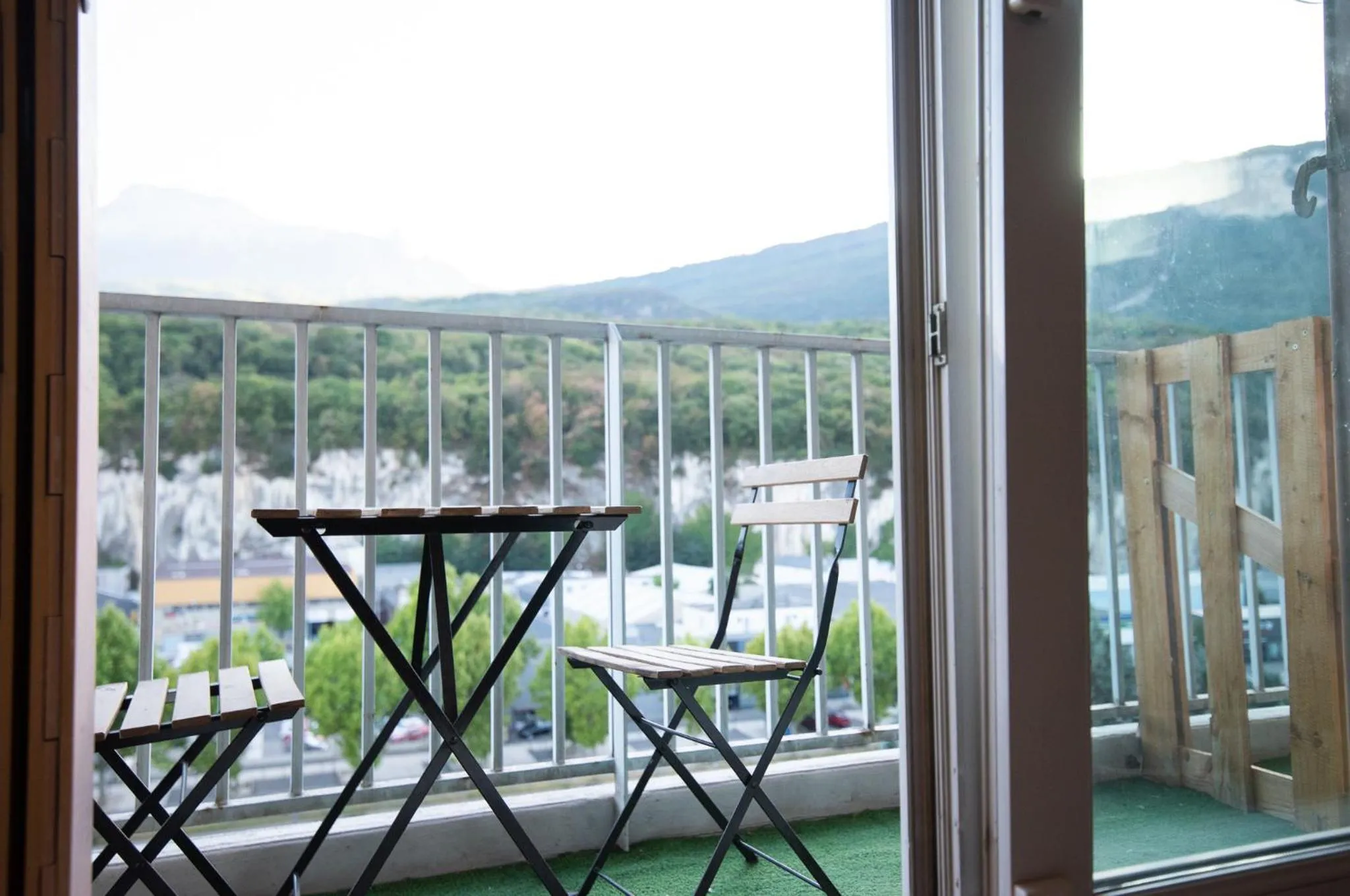 Balcony/Terrace in Les chambres du Vercors - Parking Free Fibre Netflix